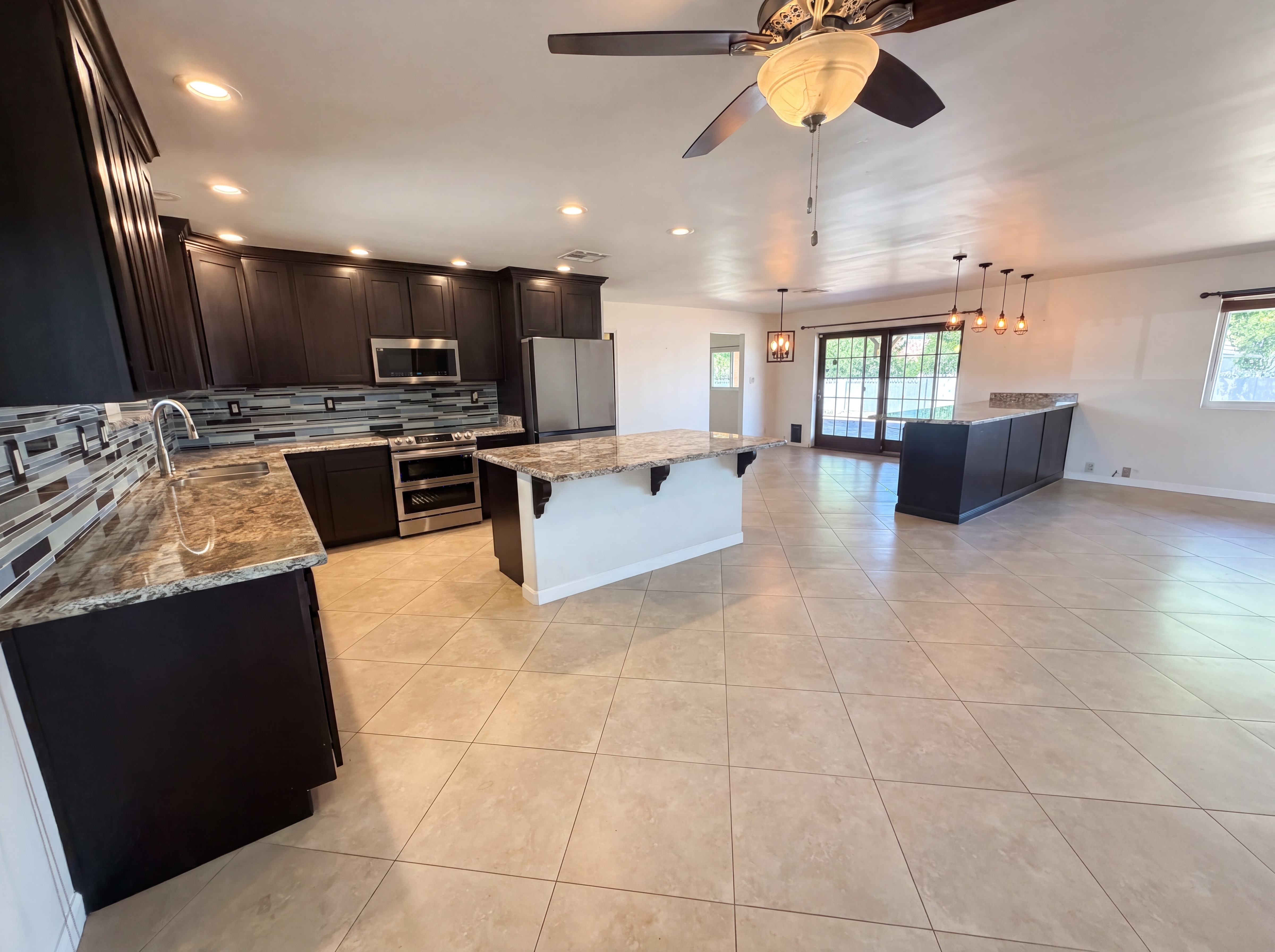 Photo 2 of 28 of 1508 N 62nd Pl, Mesa, AZ
