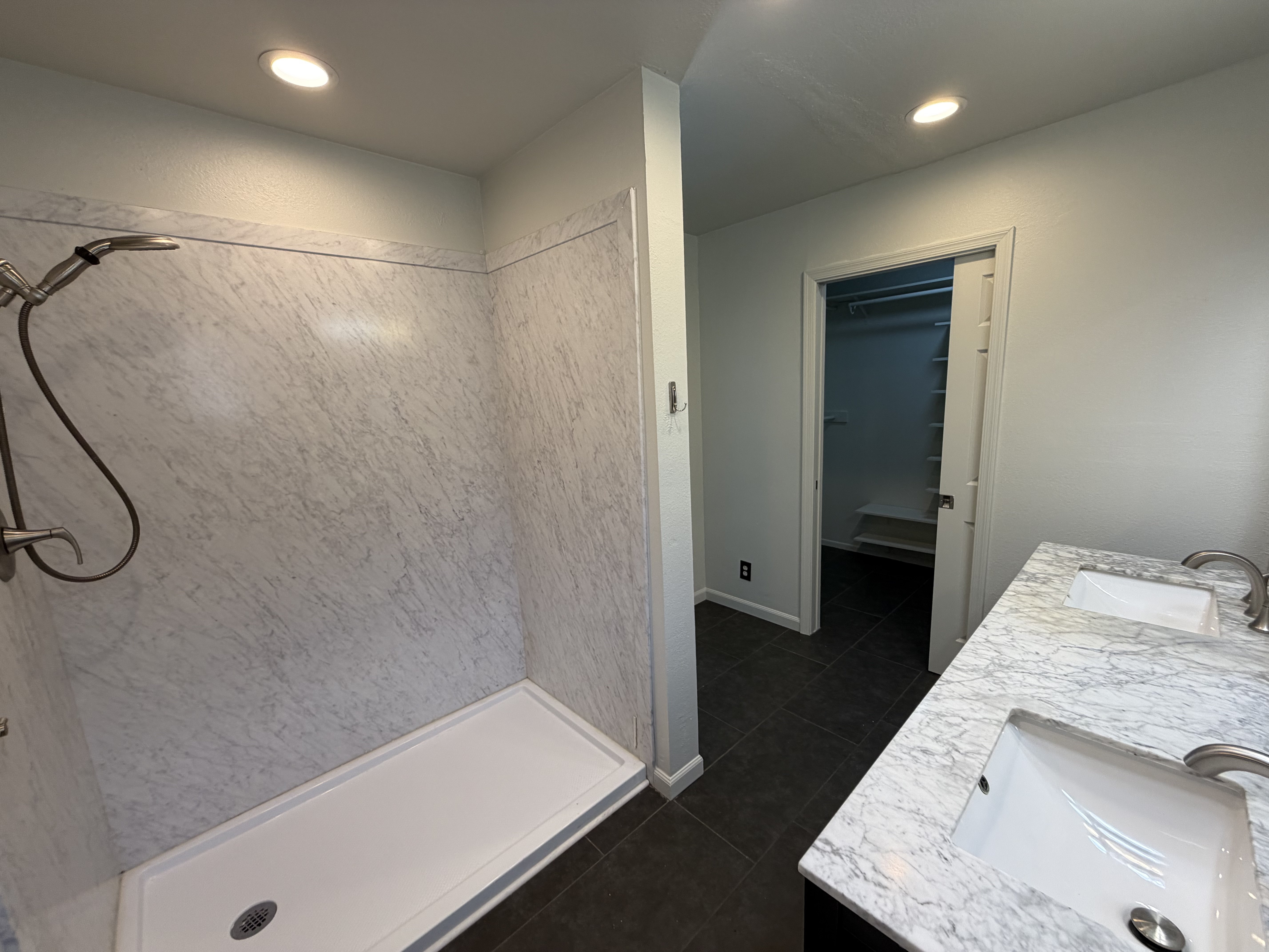 Photo 17 of 21 of 817 W Isabella Ave, Mesa, AZ