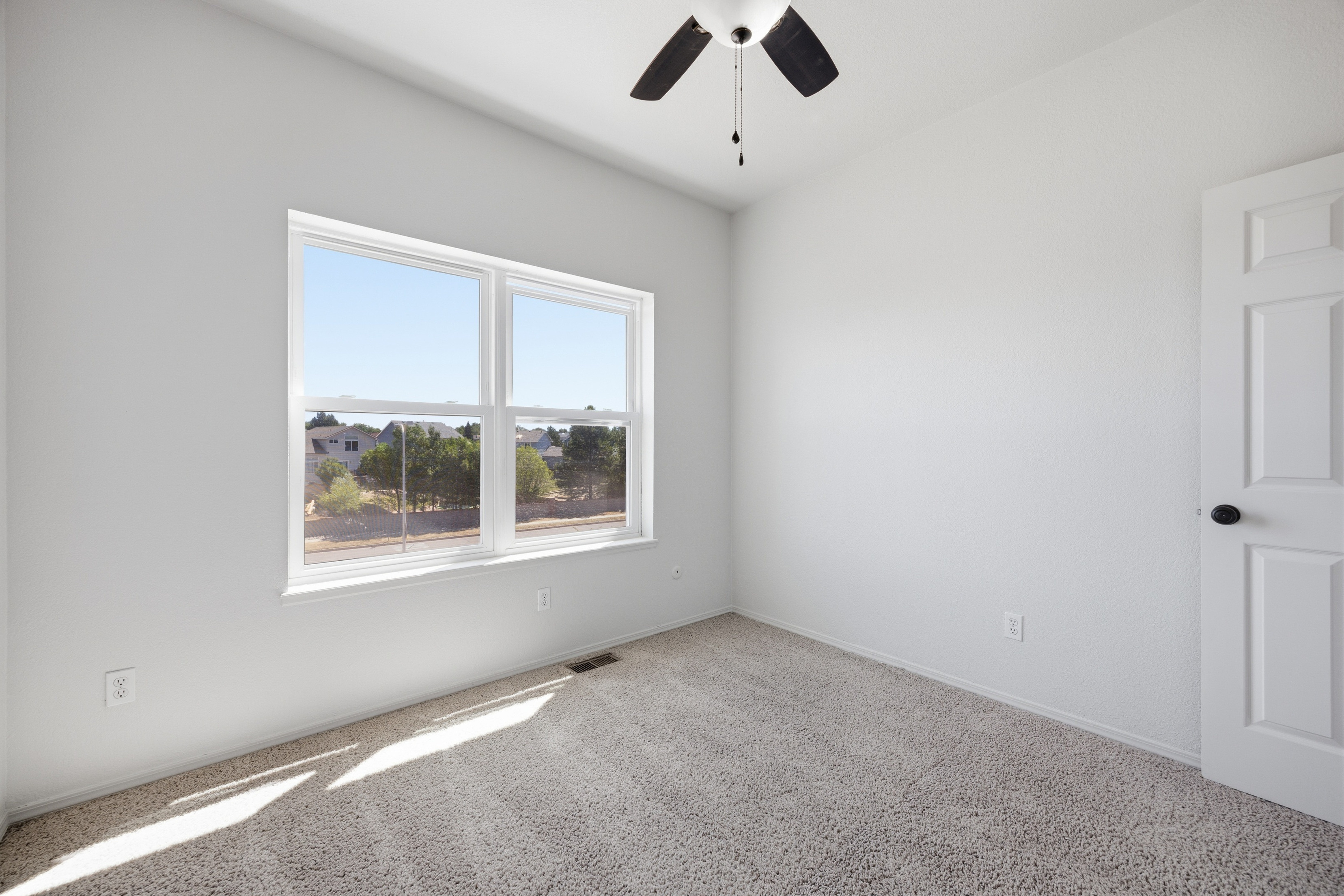 Photo 26 of 55 of 6650 Riata Ct, Colorado Springs, CO