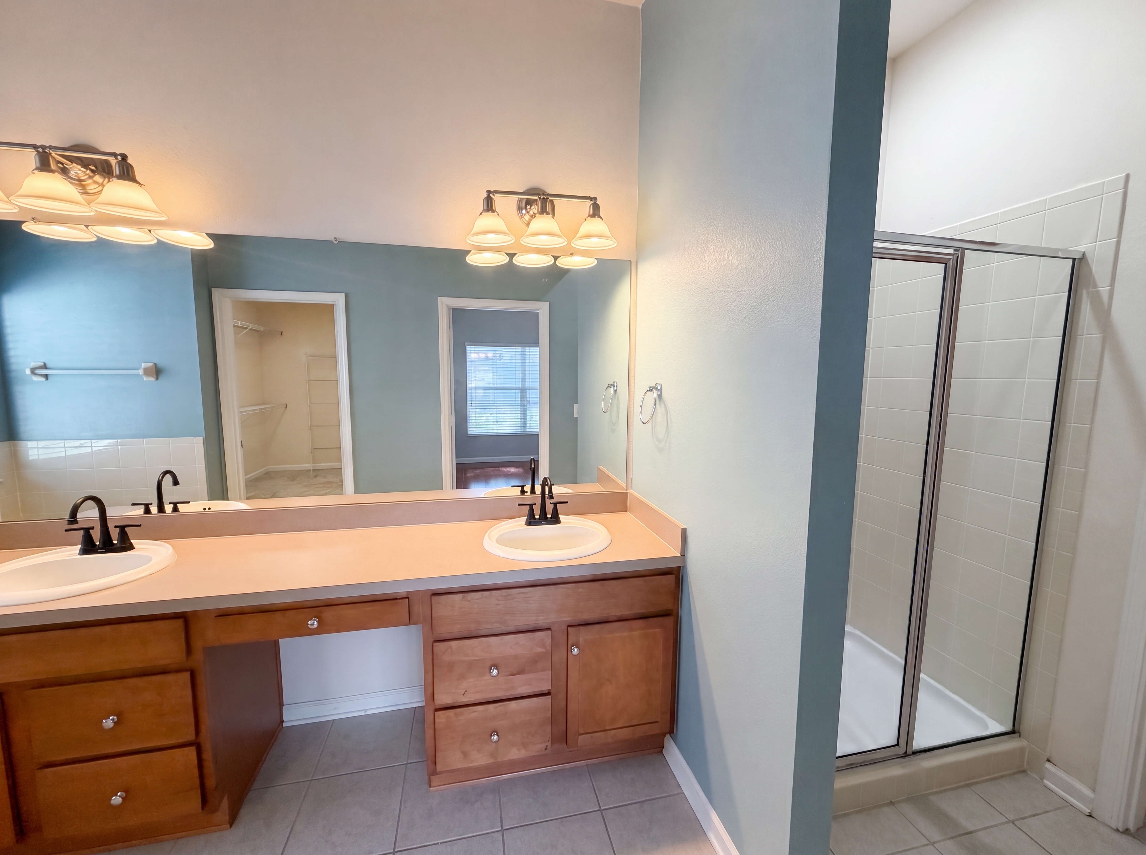Photo 10 of 28 of 575 Sea Holly Dr, Brooksville, FL