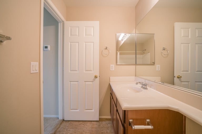 Photo 30 of 36 - 3803 S 52nd Ln, Phoenix, AZ 85043