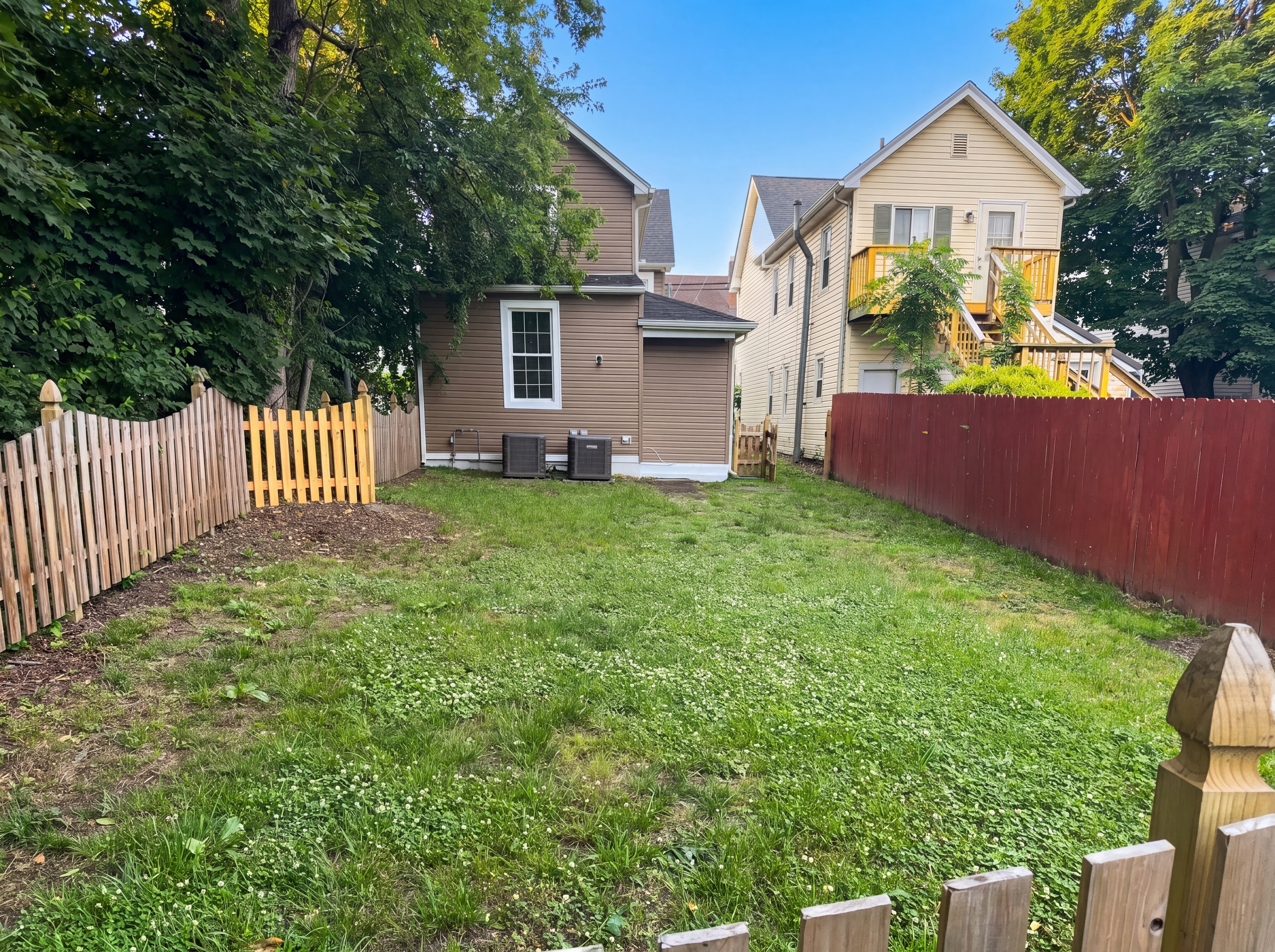 Photo 5 of 24 of 316 W Commerce St, Smyrna, DE