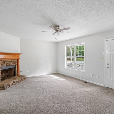 Property photo 3 of 301 Madeline Way