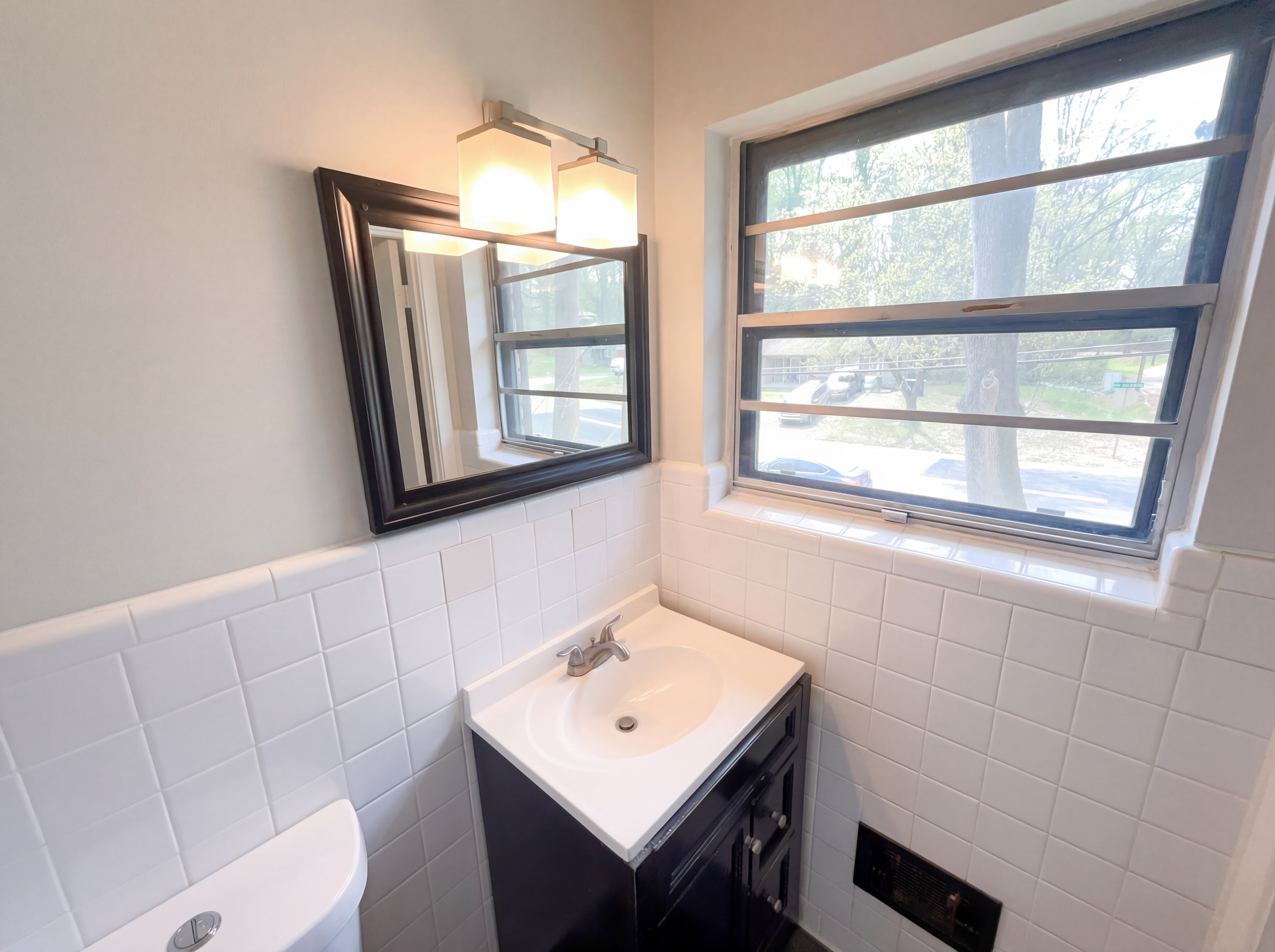 Photo 18 of 19 of 2855 Jerome Rd, Atlanta, GA