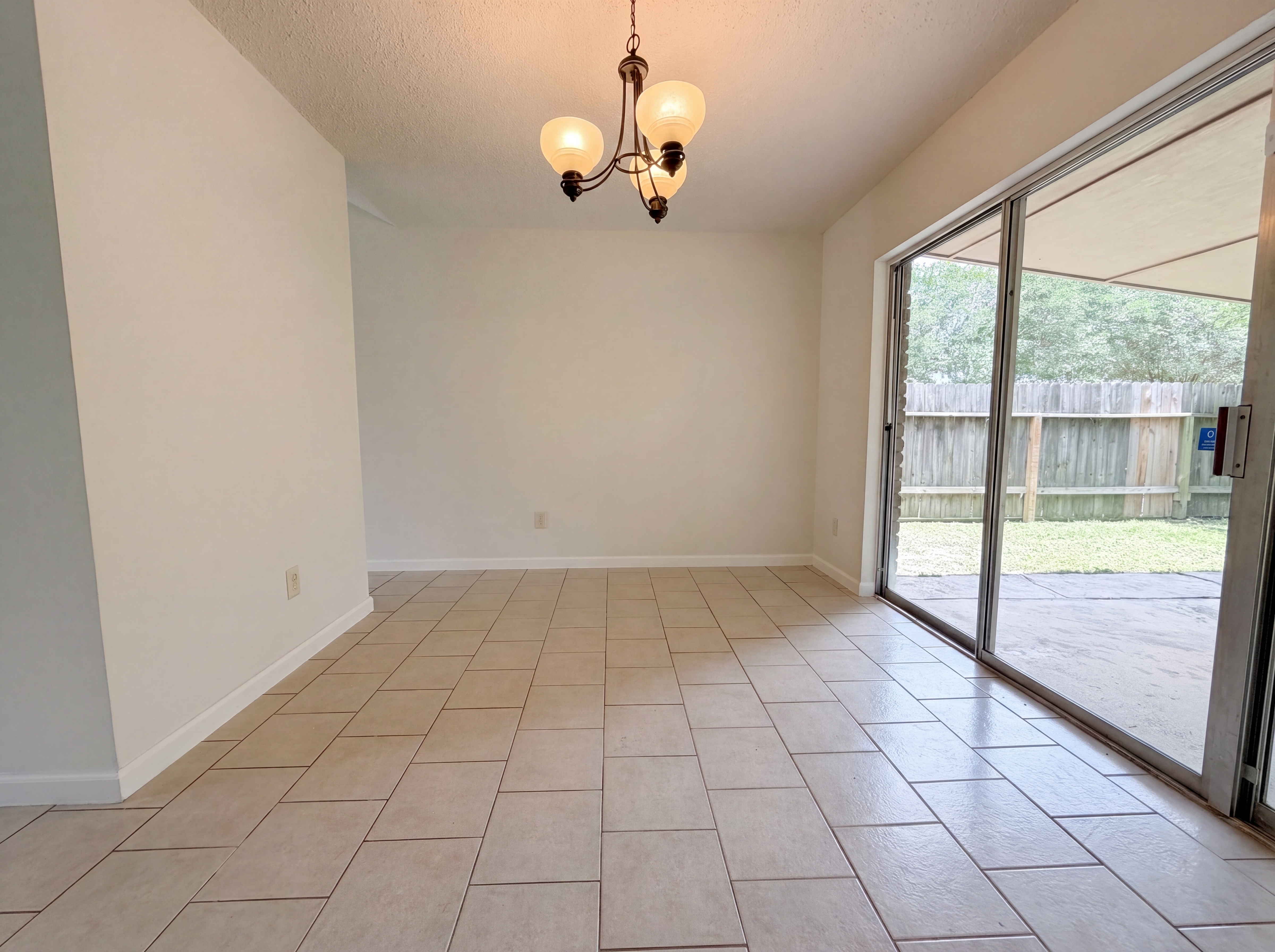 Photo 6 of 16 of 21403 Park Bishop Dr, Katy, TX