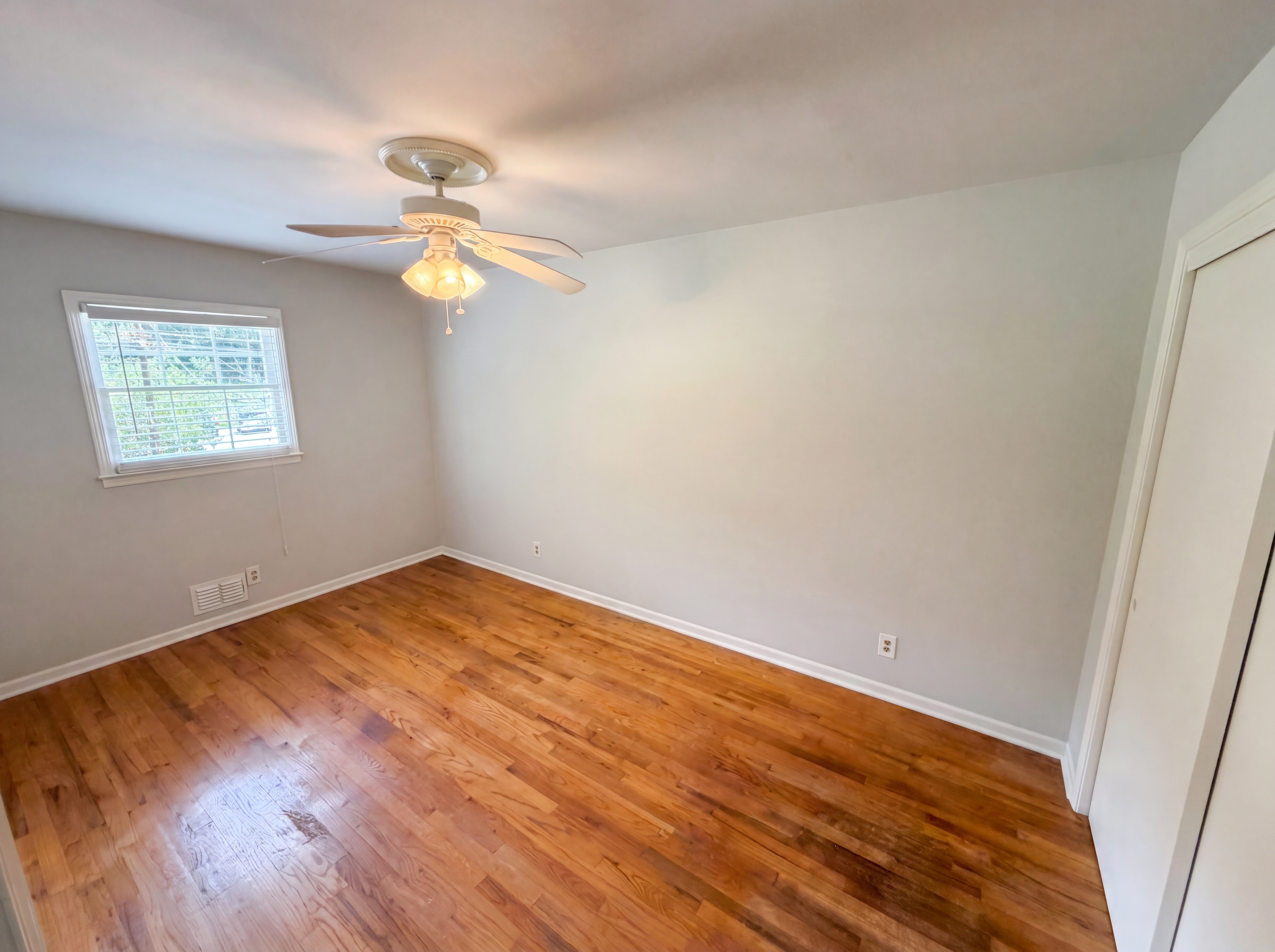 Photo 4 of 22 of 1271 Seven Springs Cir, Marietta, GA