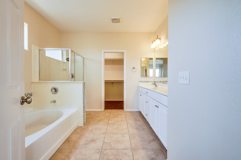Photo 13 of 26 - 3808 S 99th Dr, Tolleson, AZ 85353
