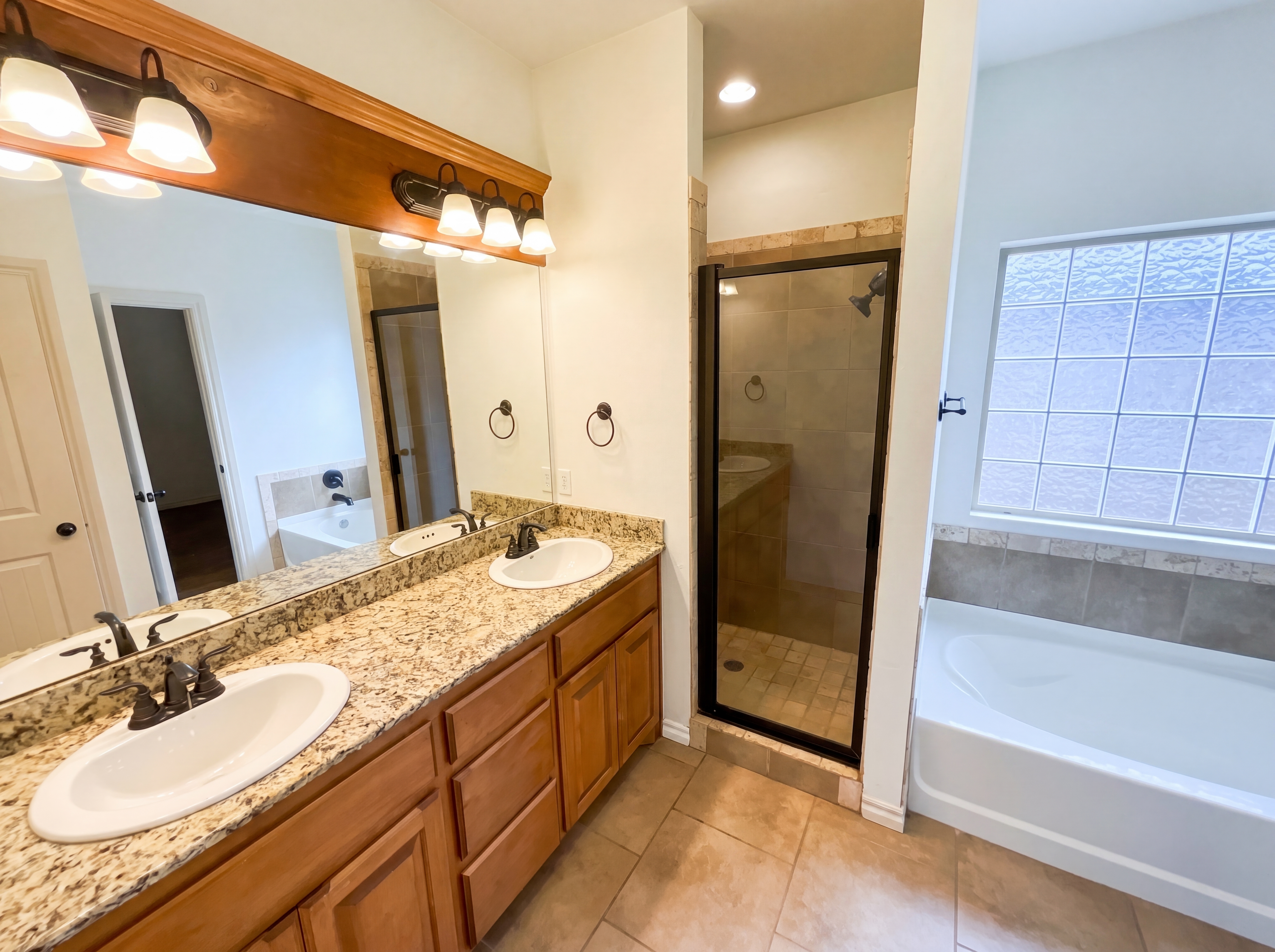 Photo 13 of 20 of 2237 NW 158th St, Edmond, OK