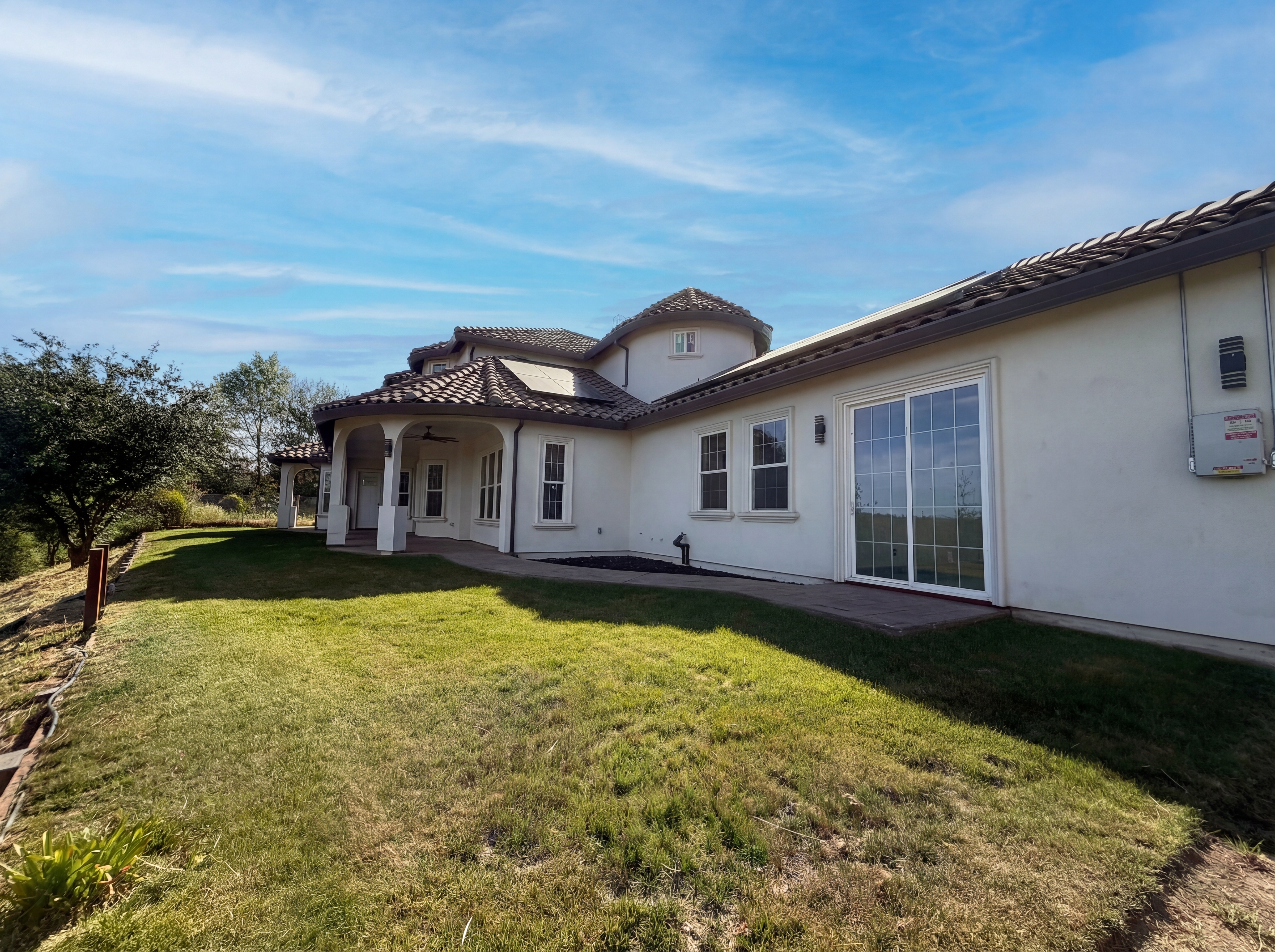 Photo 5 of 60 of 14537 Mira Vista Ln, Lockeford, CA