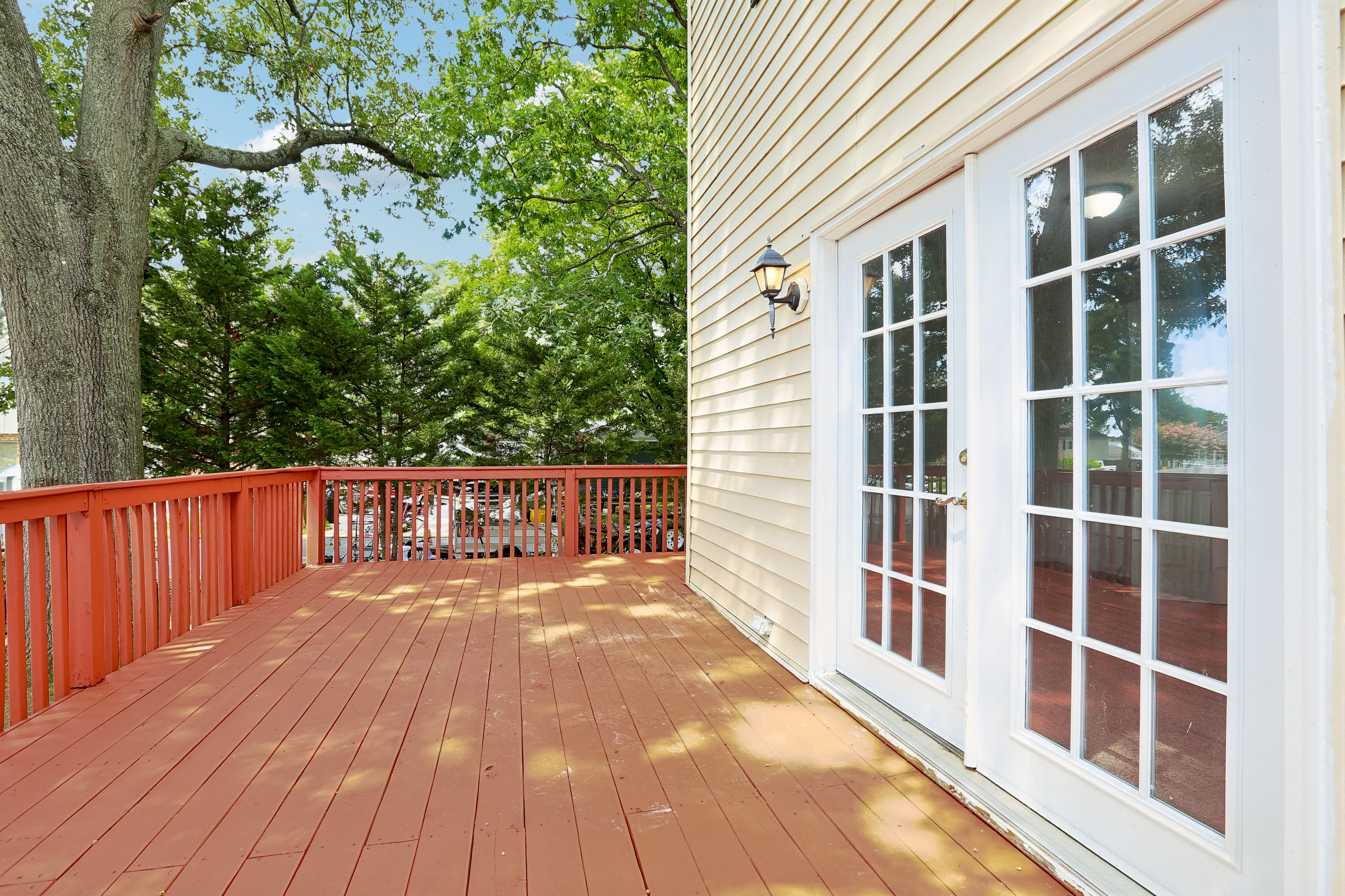 Photo 19 of 40 of 7736 Woodlawn Ave, Pasadena, MD