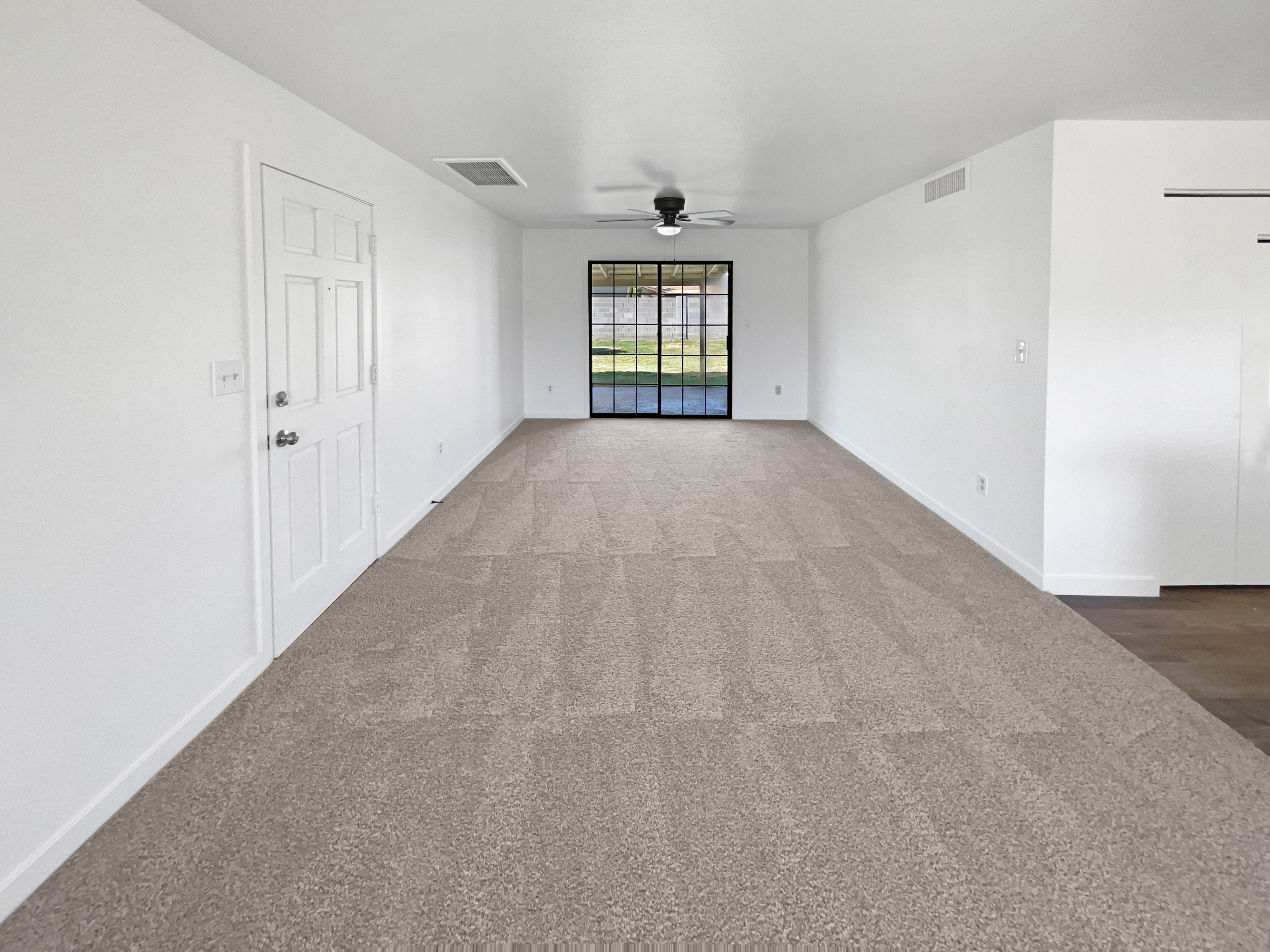 Photo 11 of 26 of 12230 N 47th Ln, Glendale, AZ
