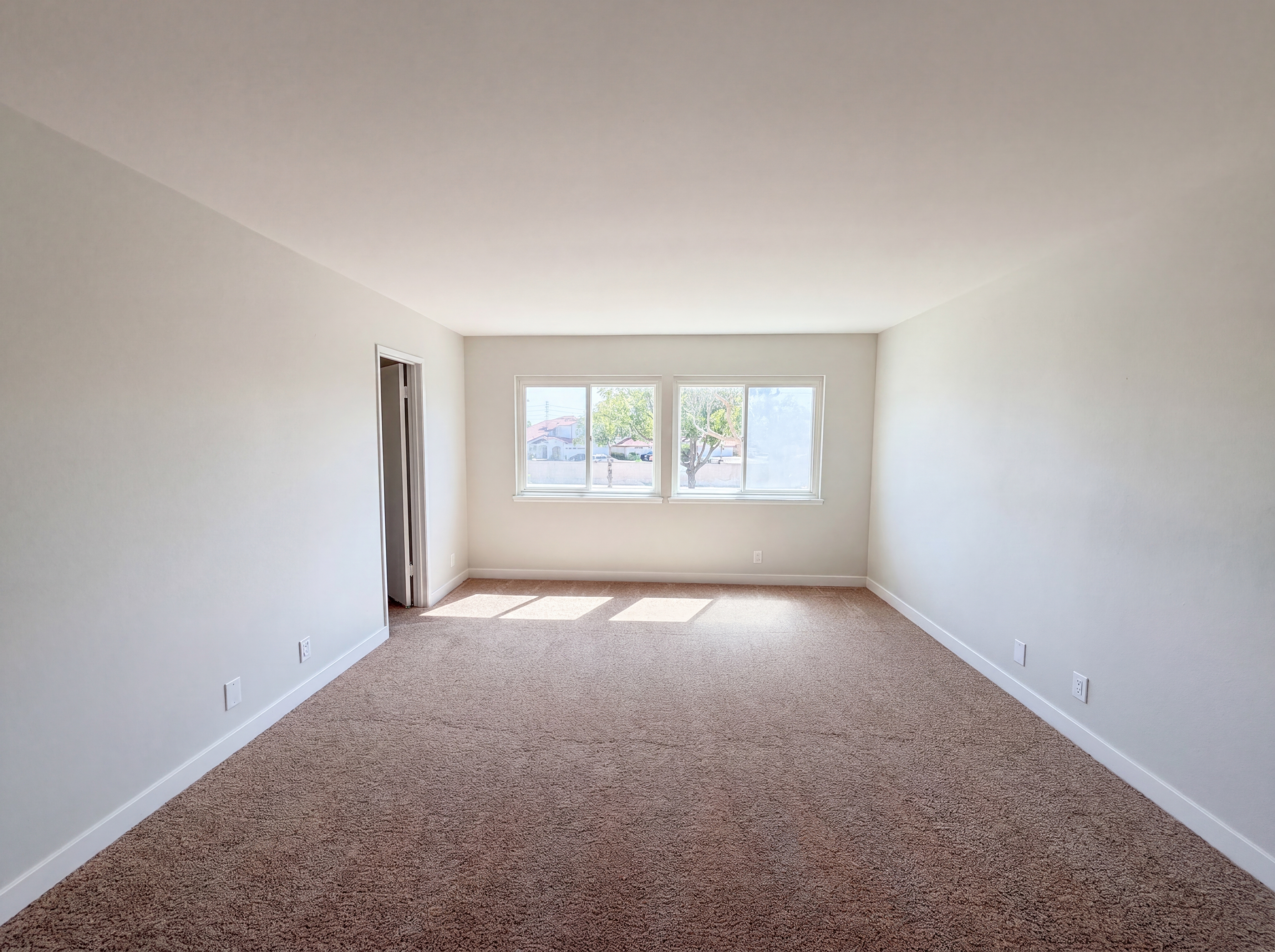 Photo 15 of 25 of 2334 W Chandler Ave, Santa Ana, CA