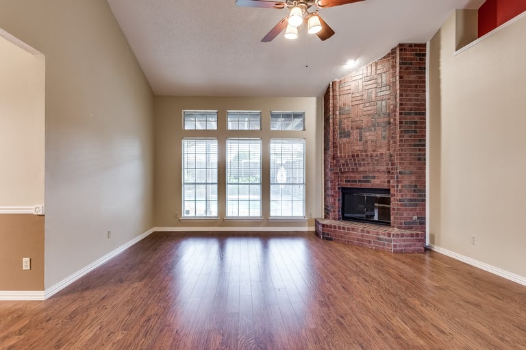 Photo 10 of 20 - 6614 Falcon St, Rowlett, TX 75089