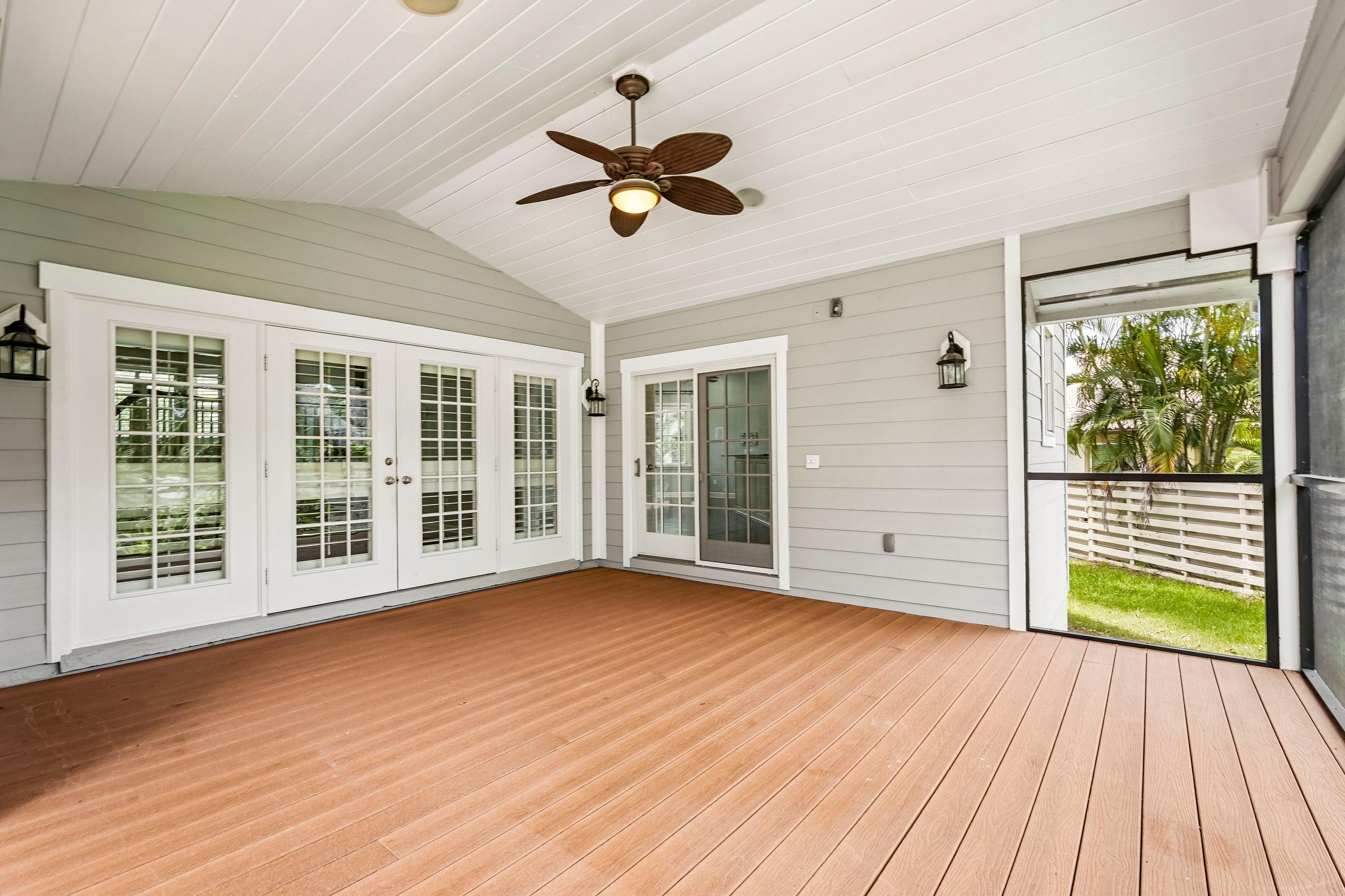 Photo 54 of 68 of 1675 Landings Ln, Sarasota, FL