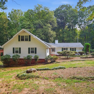 Property photo 1 of 2212 Perrin Dr