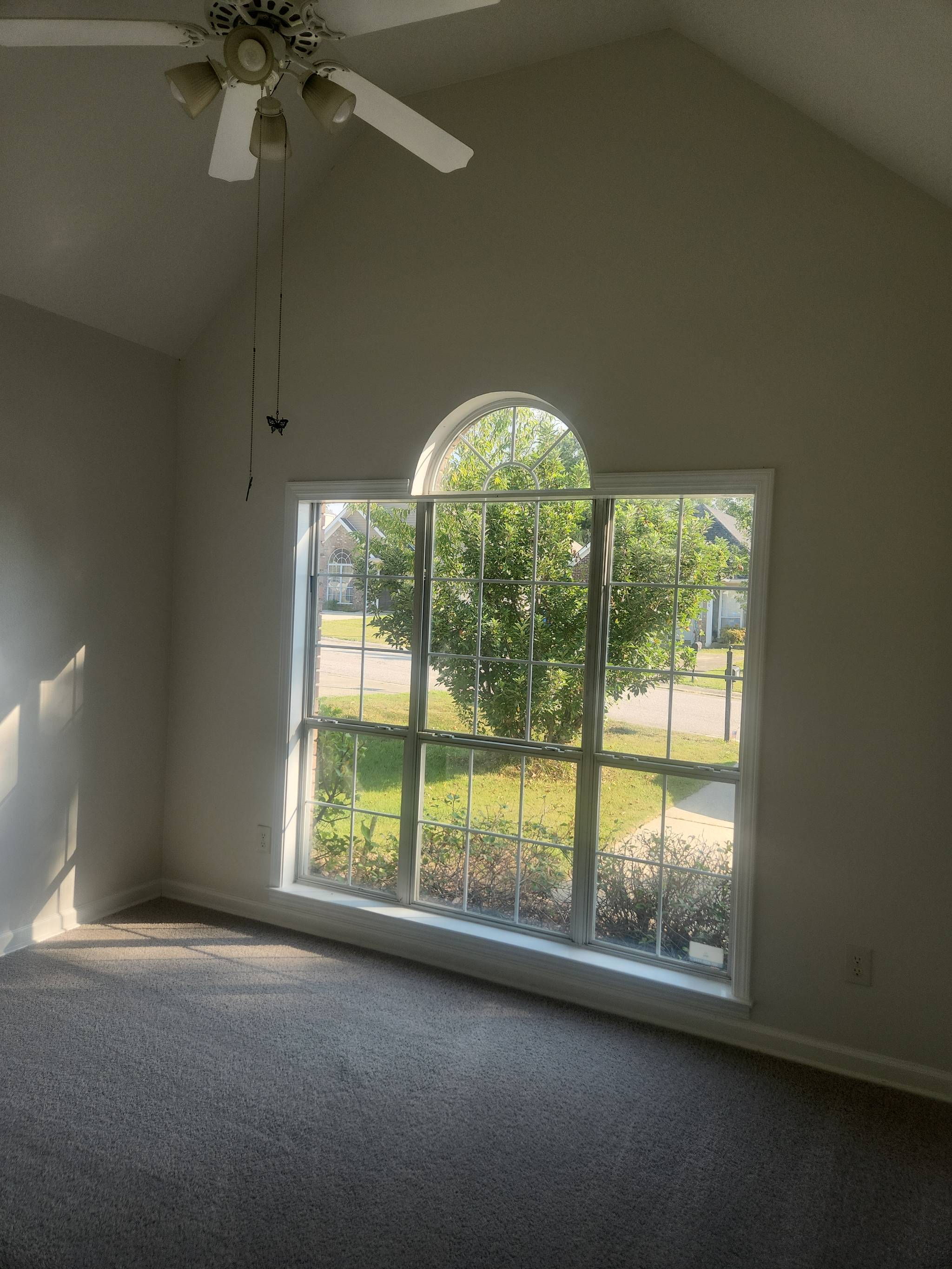 Photo 16 of 22 of 137 Mayfair Ln, Calera, AL