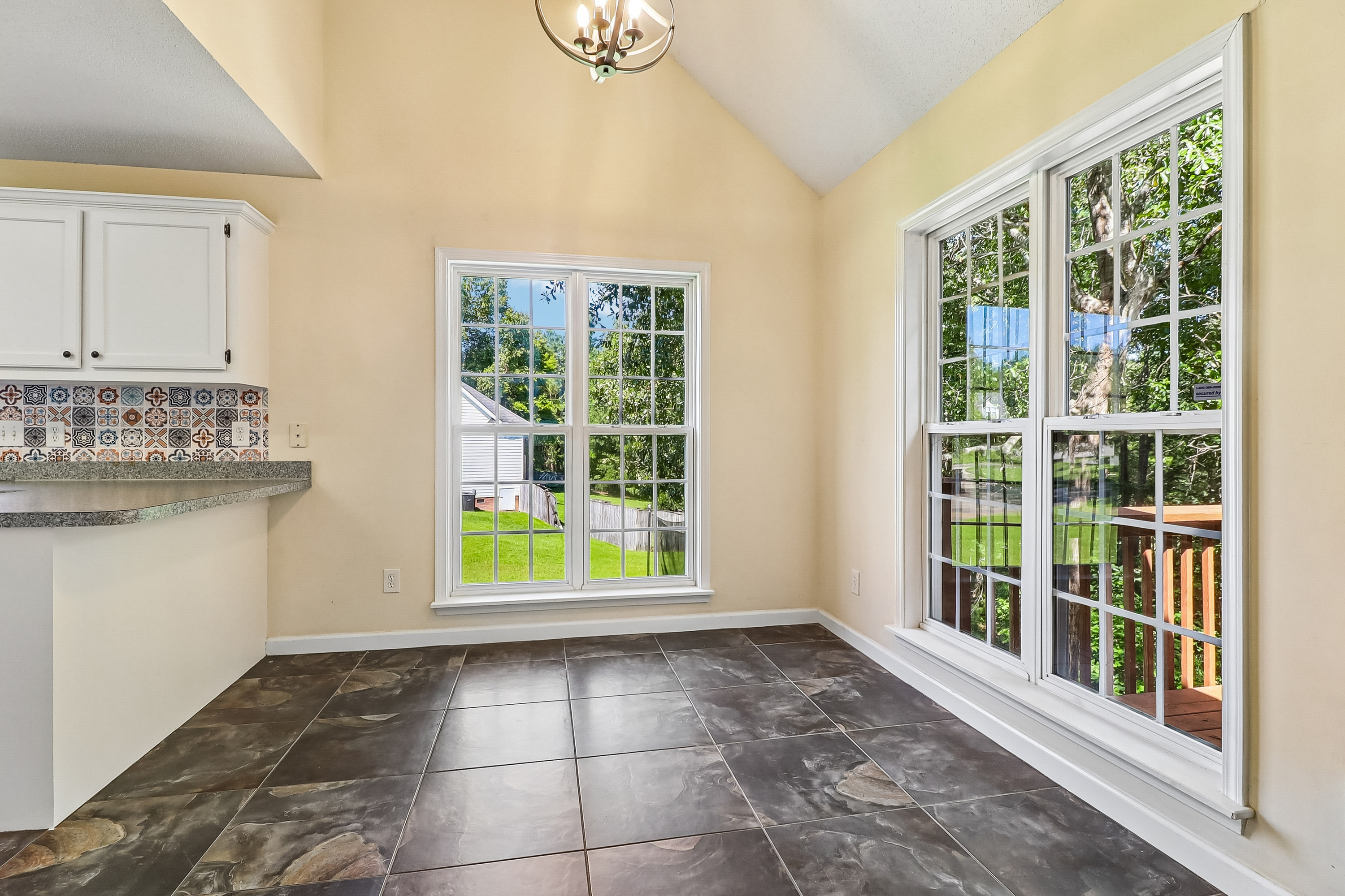 Photo 11 of 44 of 168 Hollow Tree Ct, Lugoff, SC