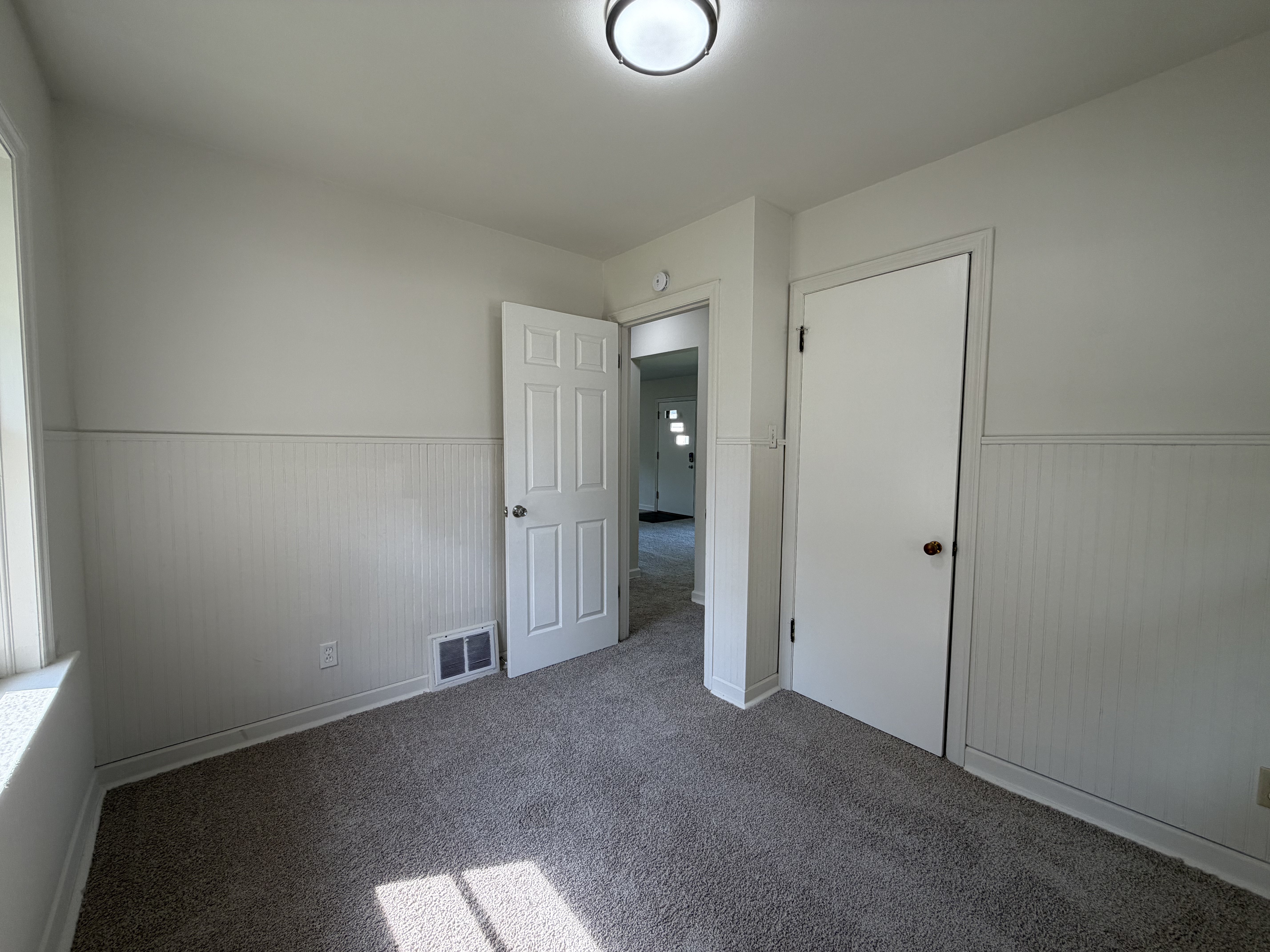 Photo 10 of 18 of 1320 Gahan Dr, Florissant, MO
