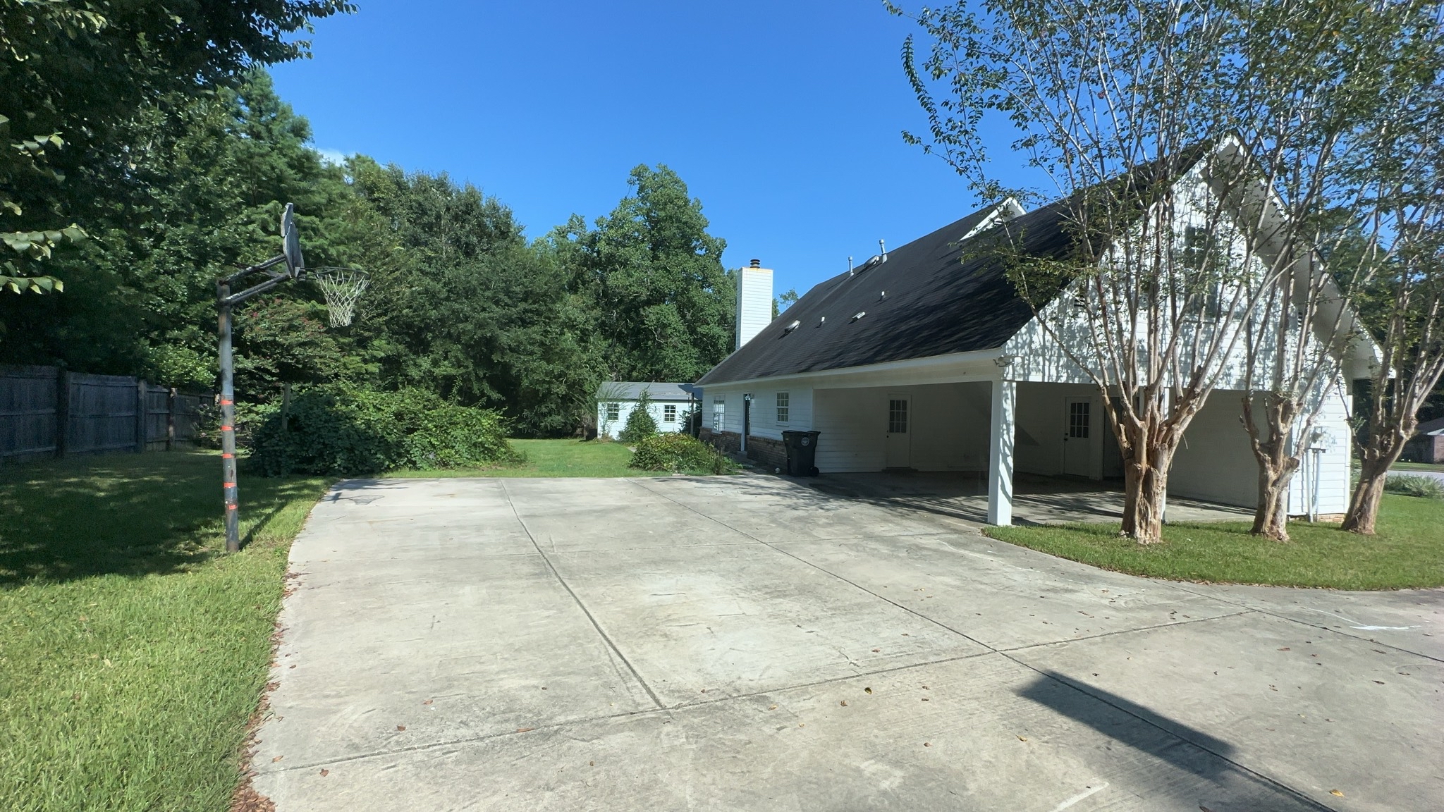 Photo 22 of 27 of 1693 Wofford Pl, Eight Mile, AL