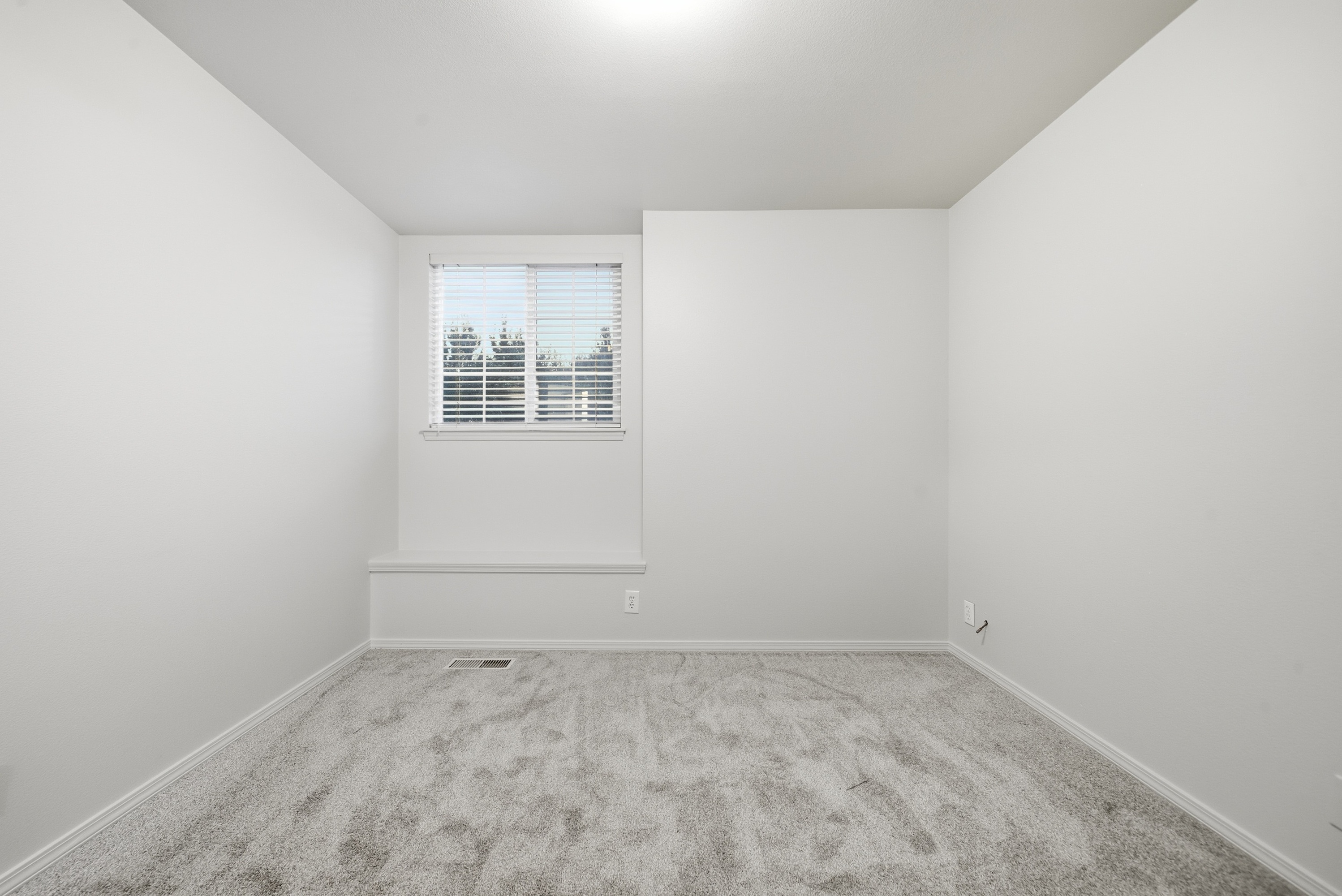 Photo 16 of 33 of 919 E Hawk St, Meridian, ID
