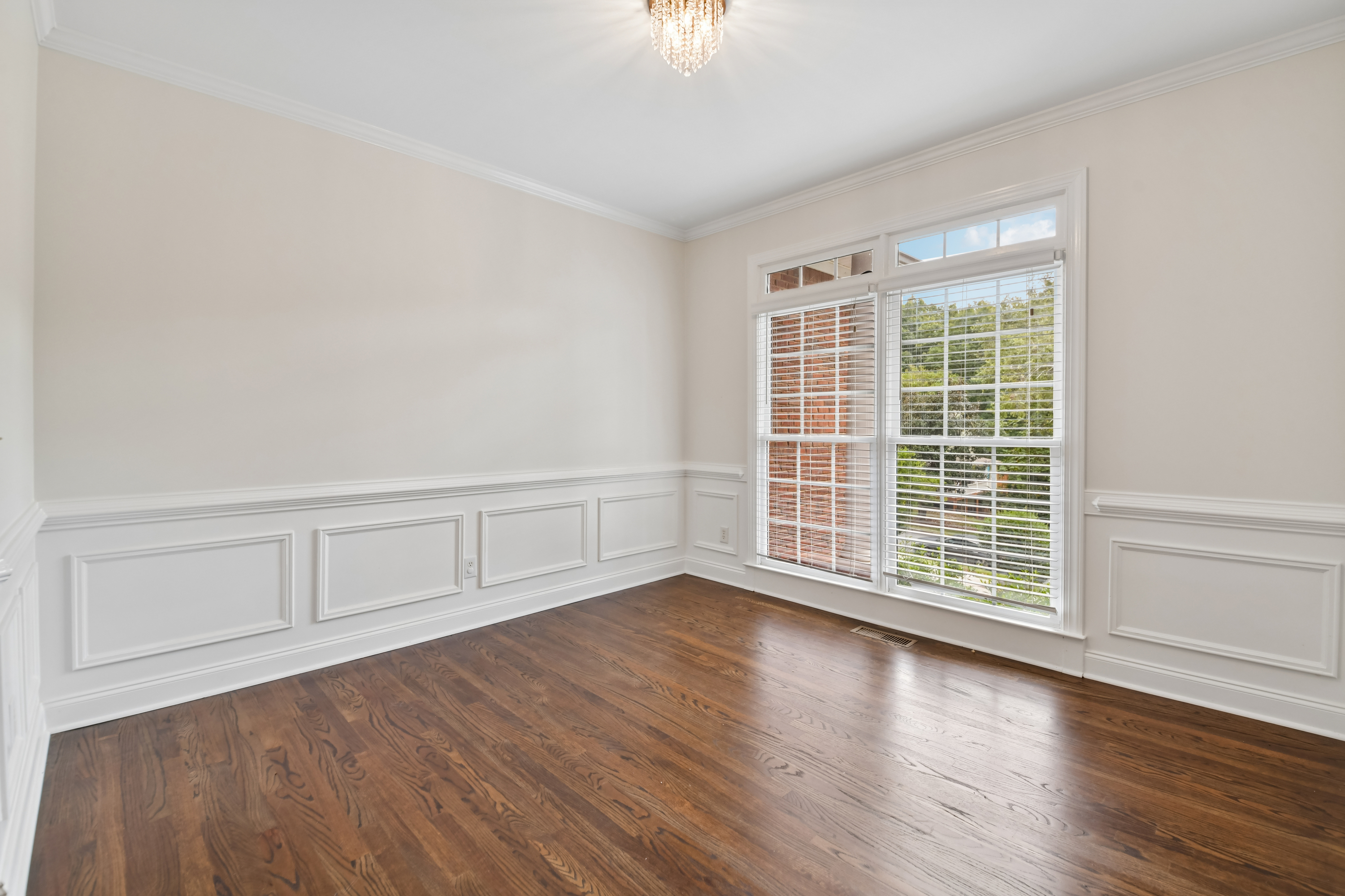 Photo 22 of 56 of 2298 Camden Dr SW, Marietta, GA
