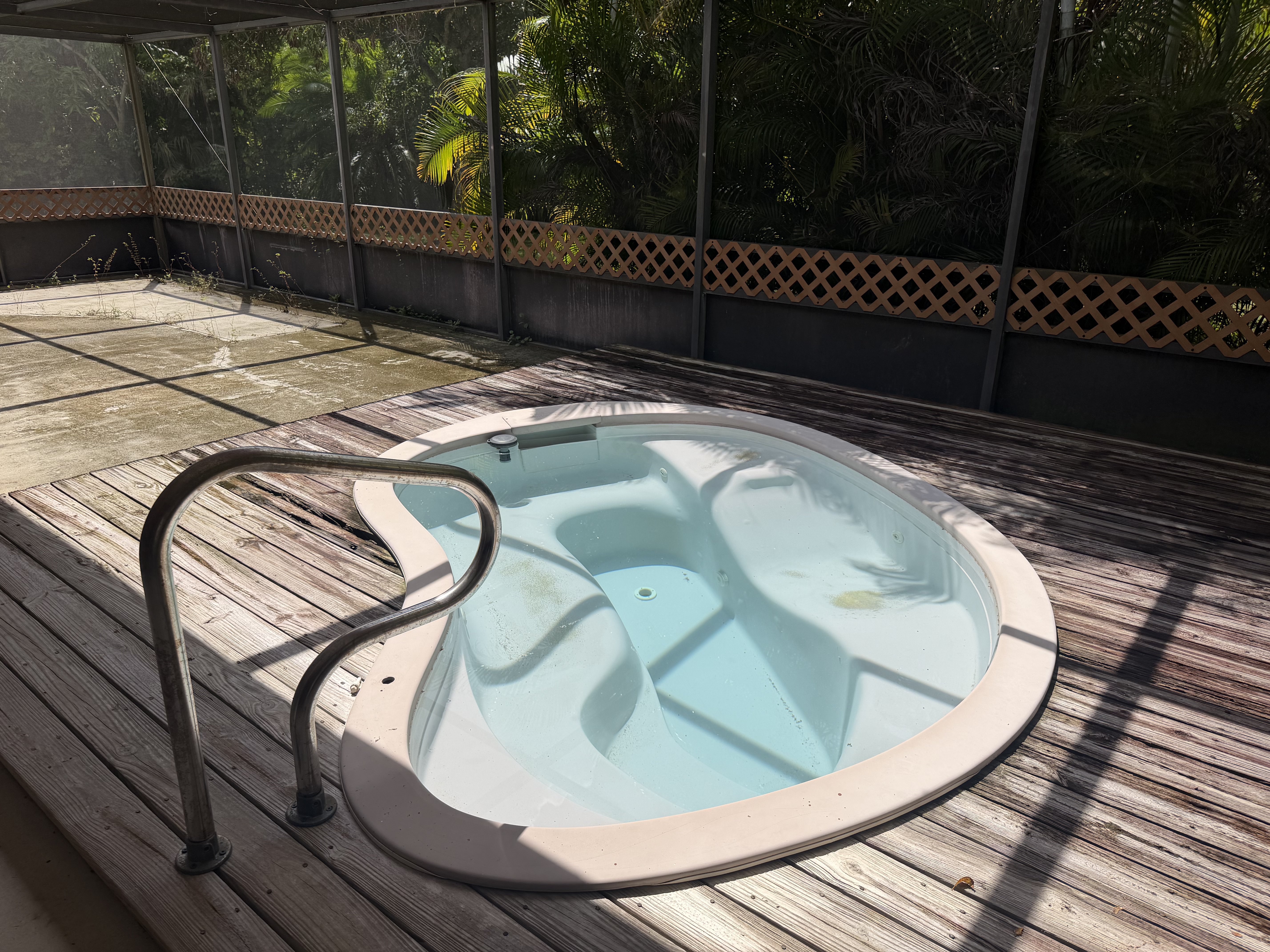 Photo 28 of 30 of 3123 SE Quanset Cir, Stuart, FL