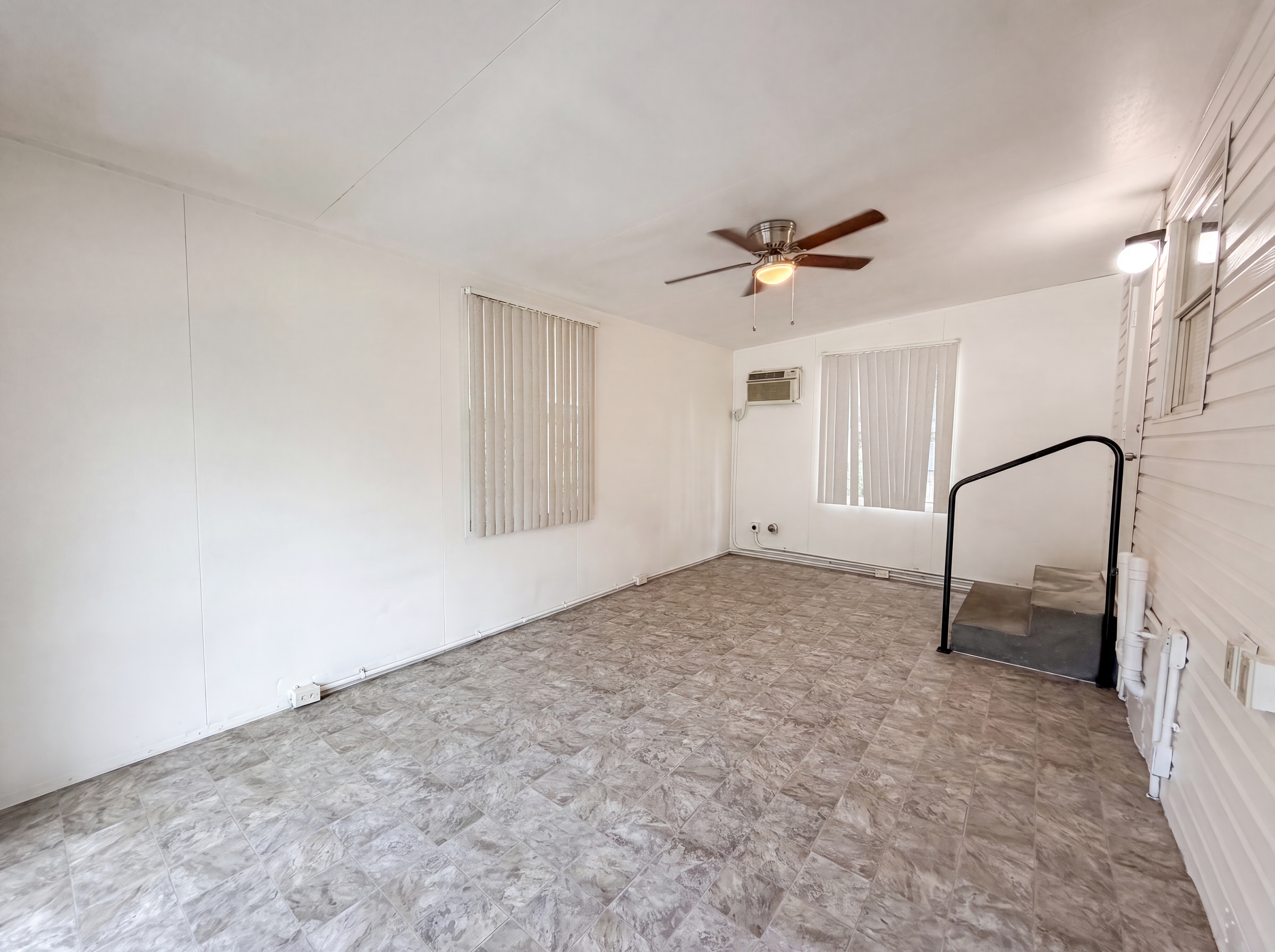 Photo 8 of 17 of 626 S 67th St, Tampa, FL