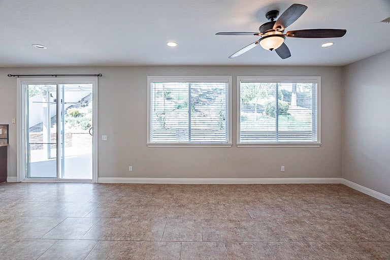 Photo 10 of 32 - 40971 Burgess Ct, Temecula, CA 92591