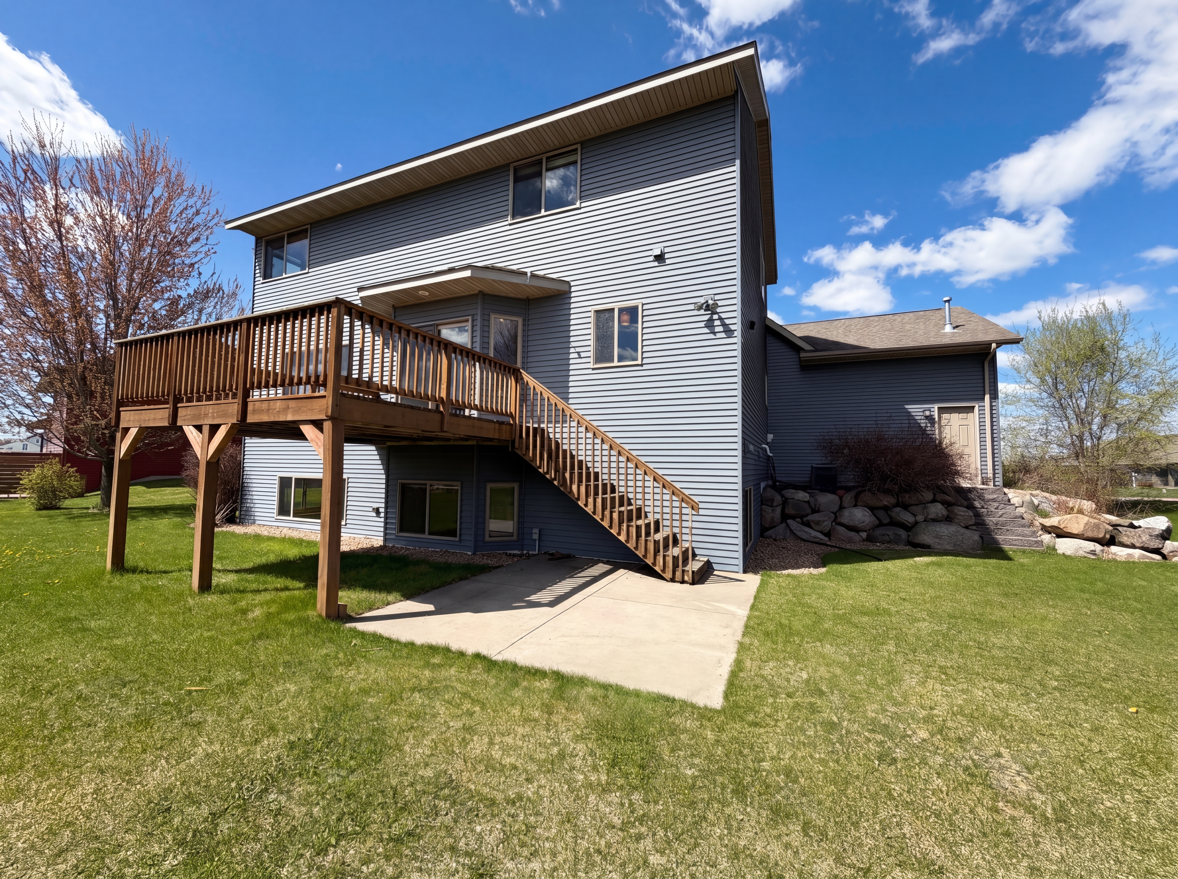 Photo 5 of 34 of 3072 Nottingham Rd S, St. Cloud, MN