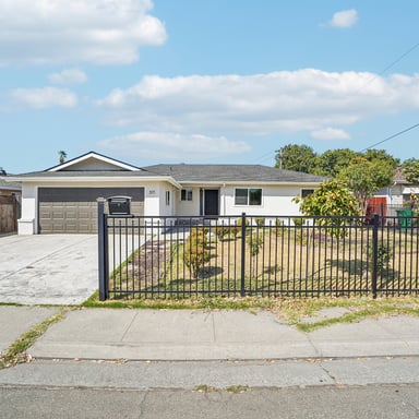Property photo 1 of 317 Goya Dr