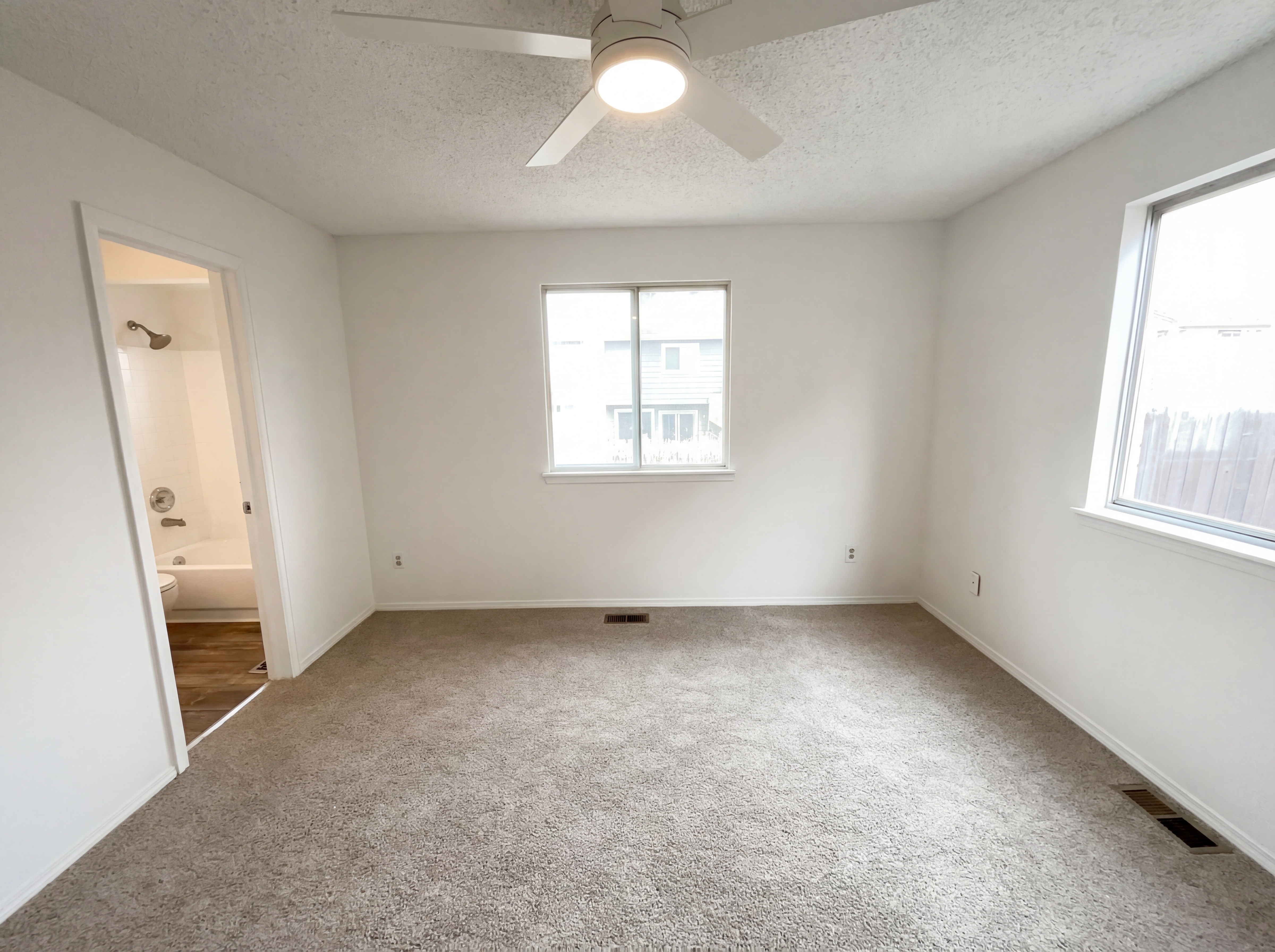 Photo 4 of 20 of 12117 Monaco Dr, Brighton, CO