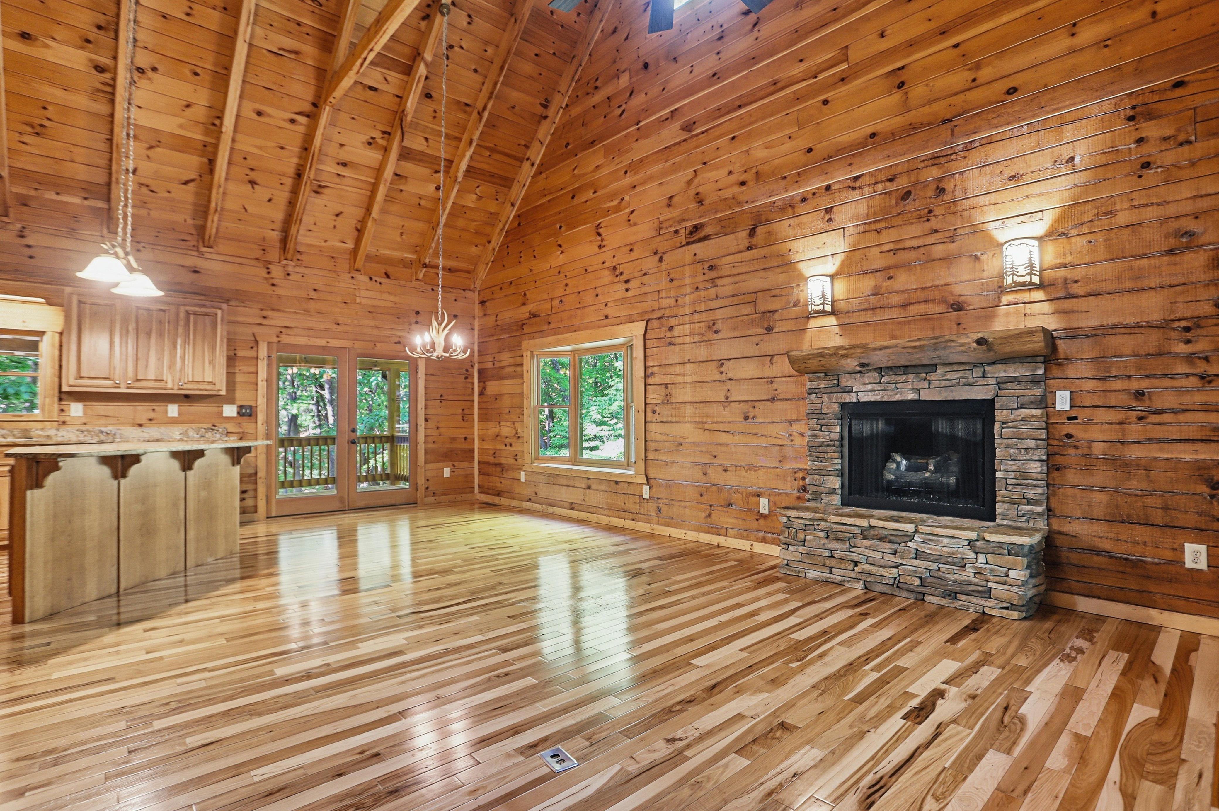 Photo 3 of 36 of 702 Ranch Mountain Dr, Dahlonega, GA