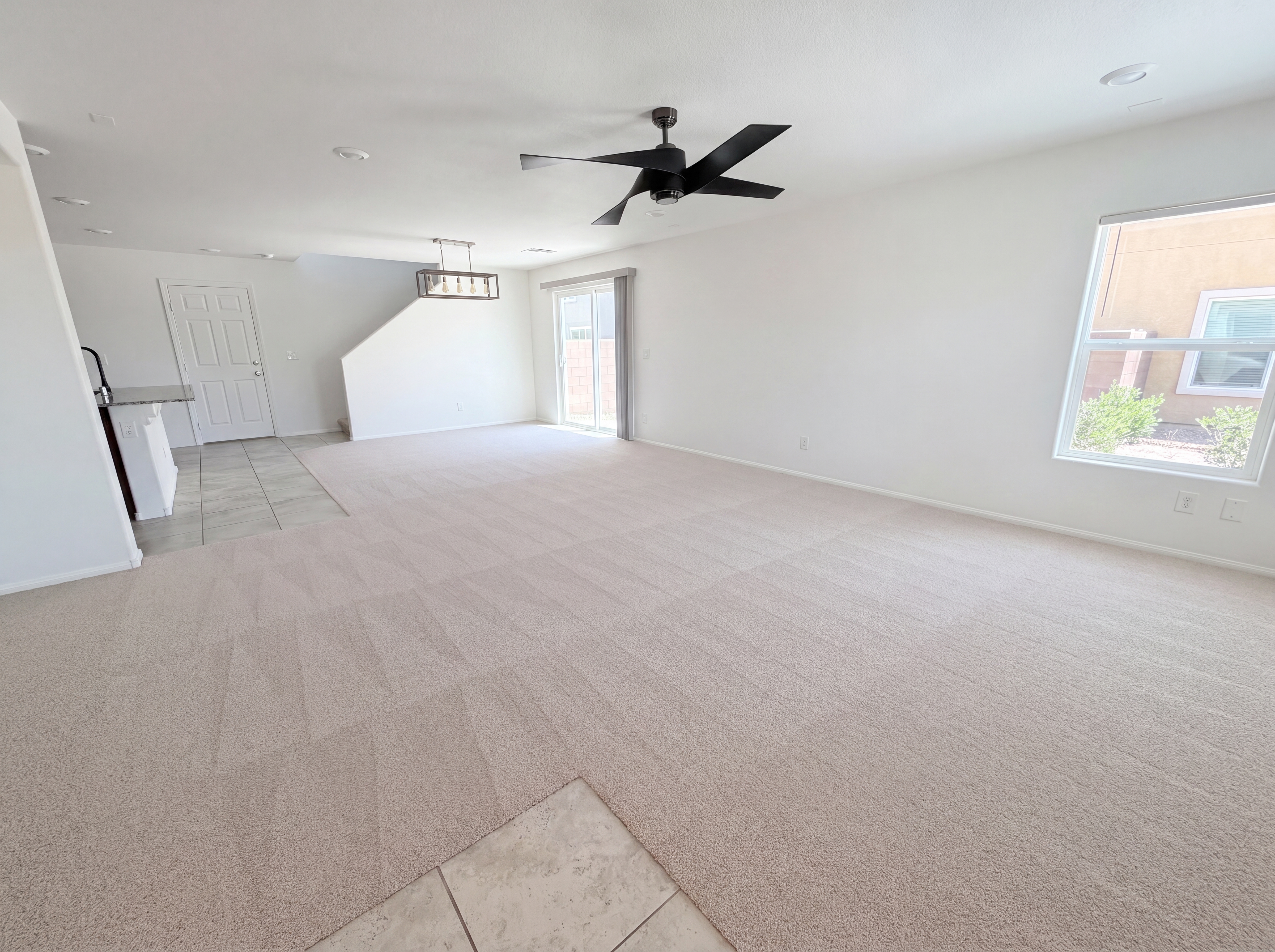 Photo 3 of 43 of 932 E Dorrell Ln, North Las Vegas, NV