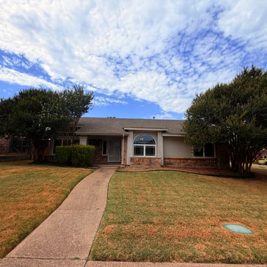 Property photo 1 of 301 Hillside Ct
