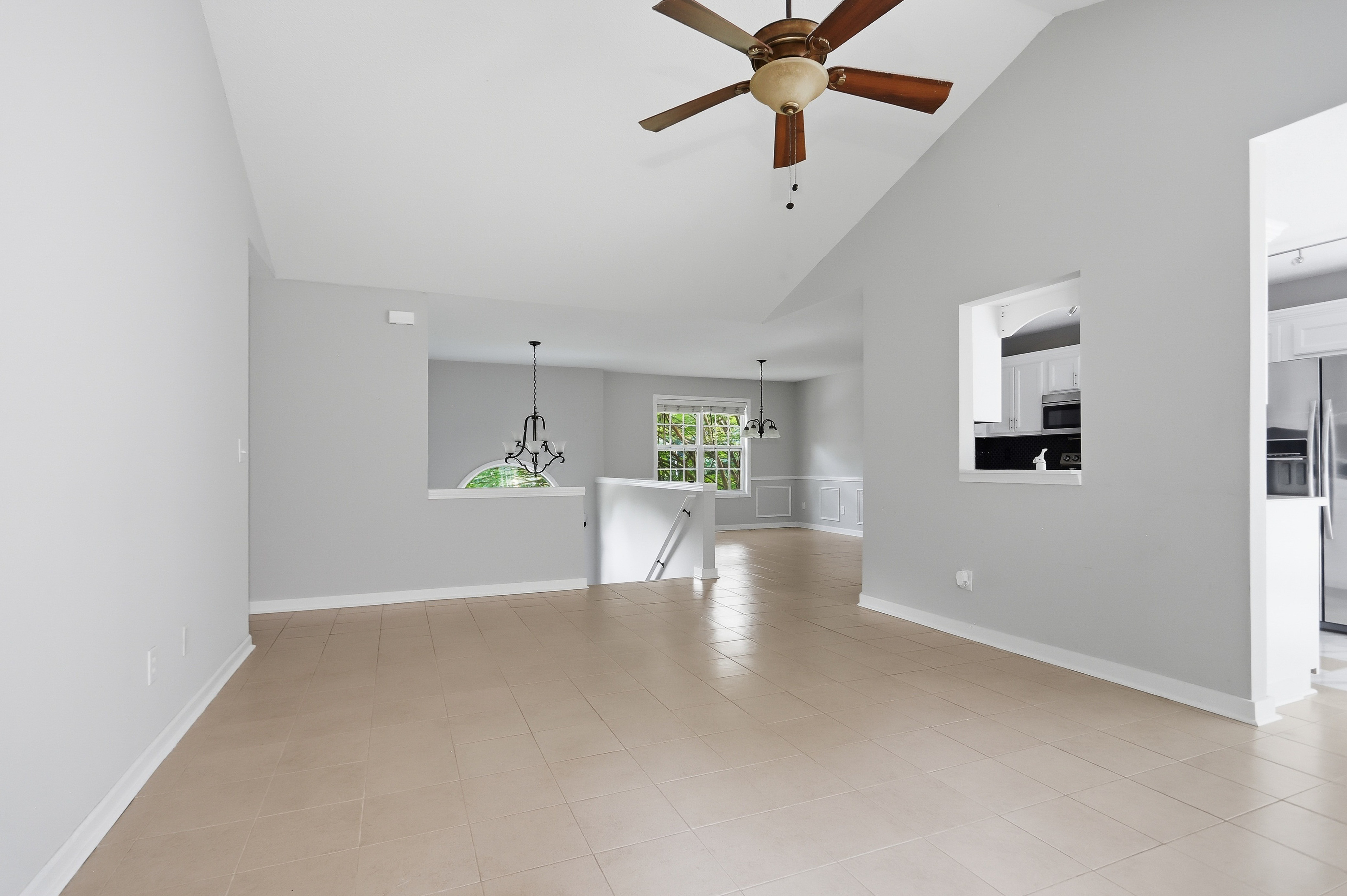 Photo 11 of 38 of 36 Elmwood Pl NE, Cartersville, GA