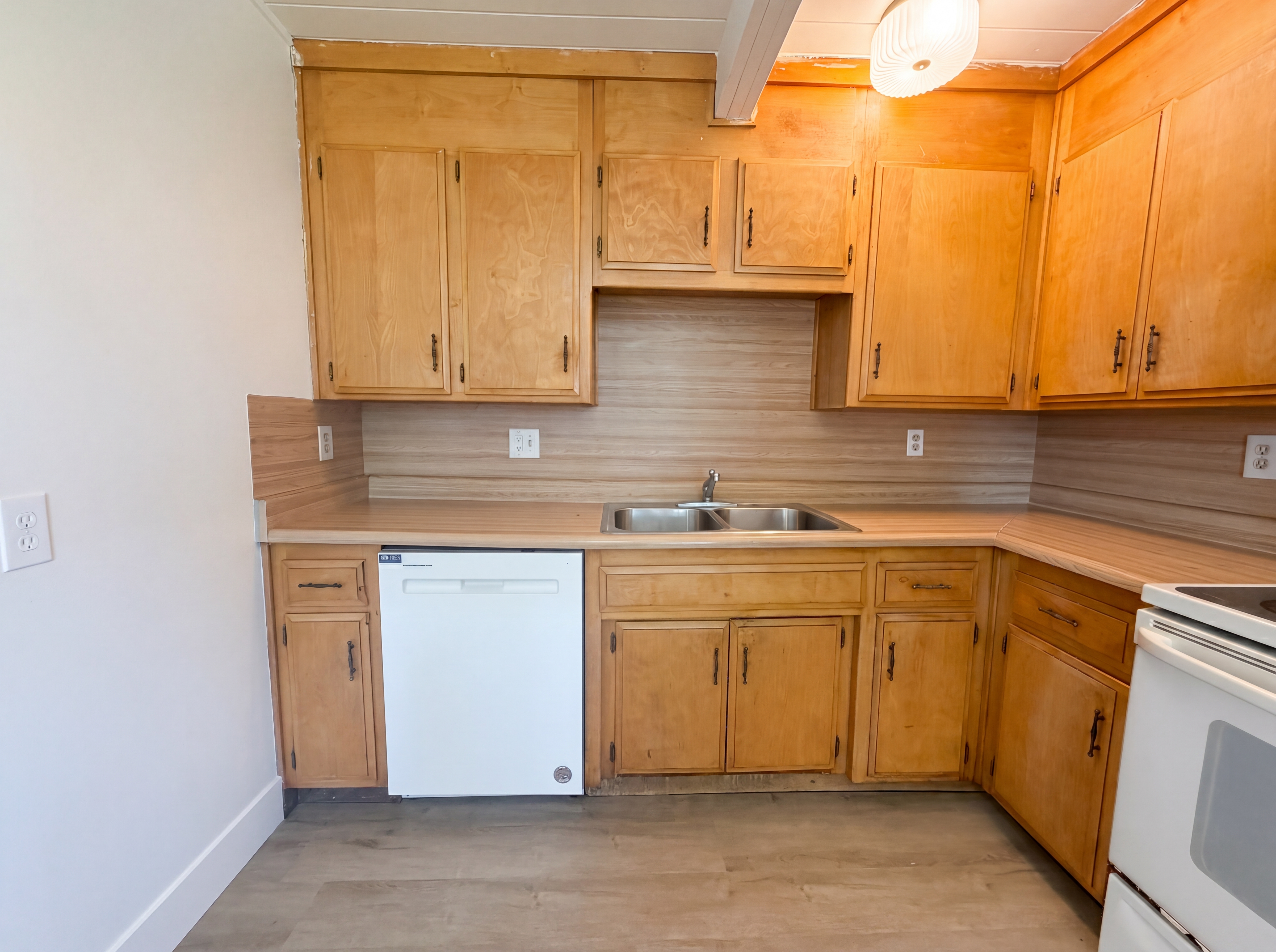 Photo 8 of 22 of 1482 Knights Row, Yuba City, CA