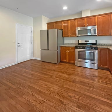 Property photo 2 of 19 Crispwater Way