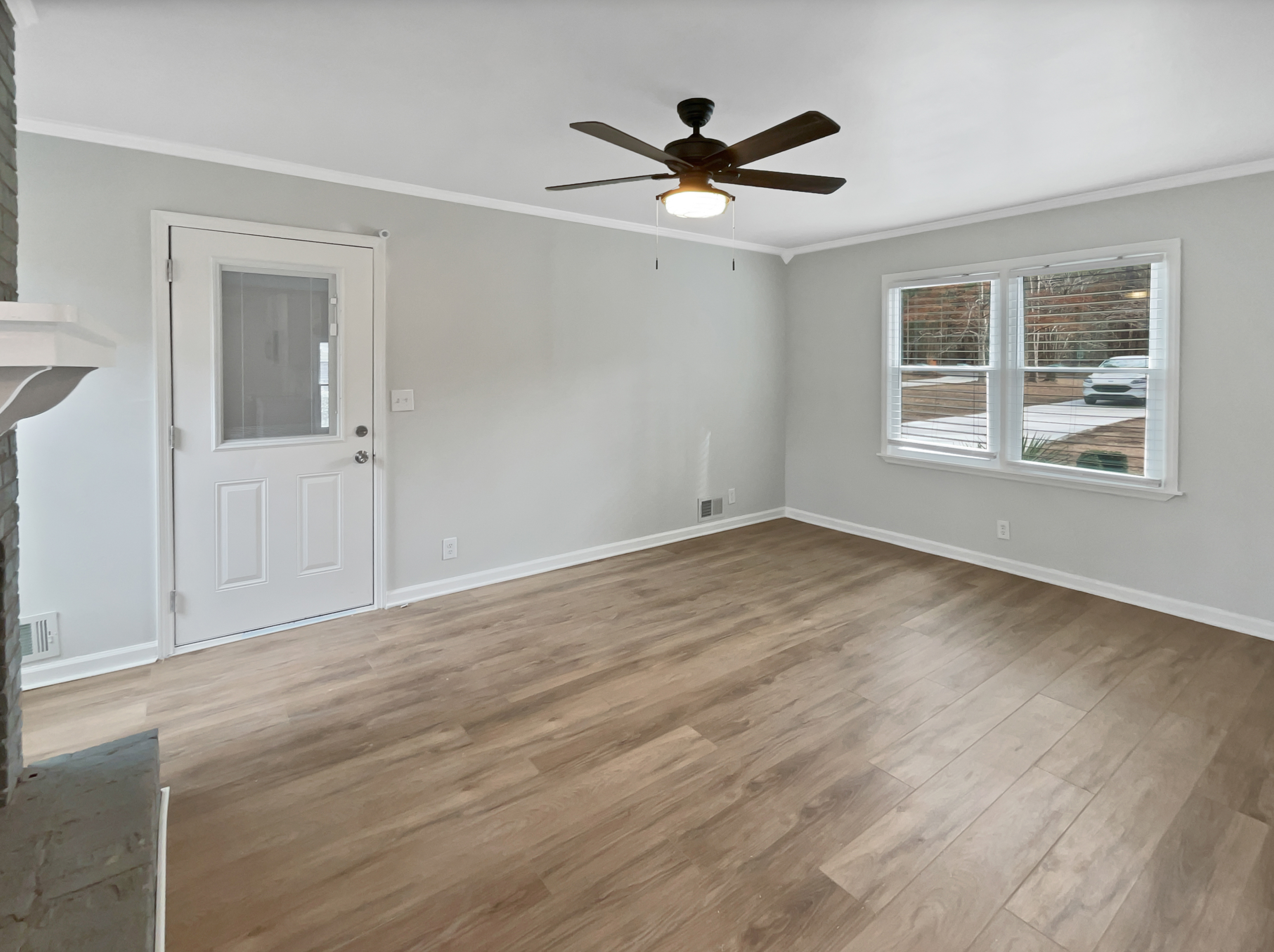 Photo 23 of 37 of 6390 E Stubbs Rd, Atlanta, GA