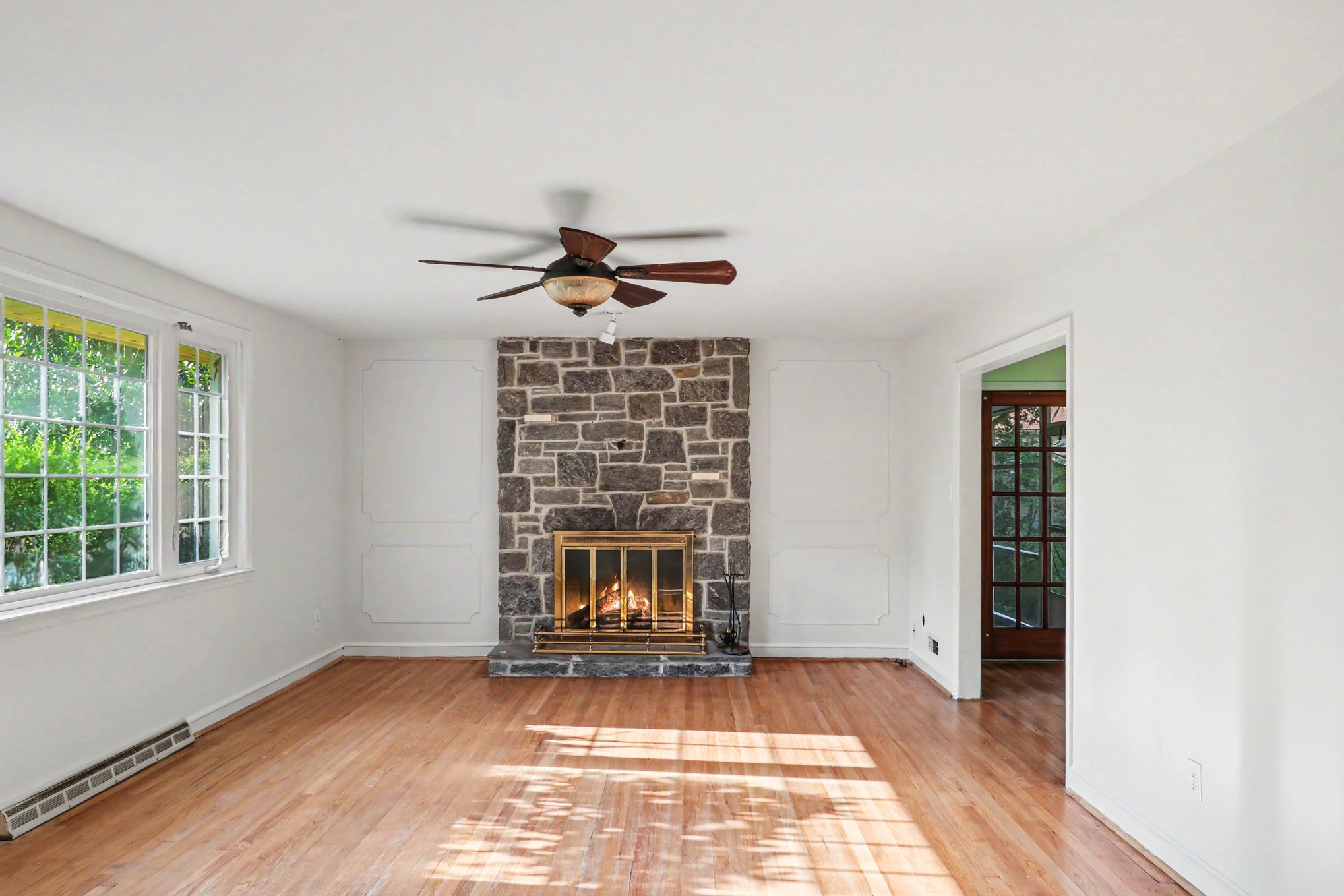 Photo 6 of 40 of 1202 Hillside Blvd, Wilmington, DE