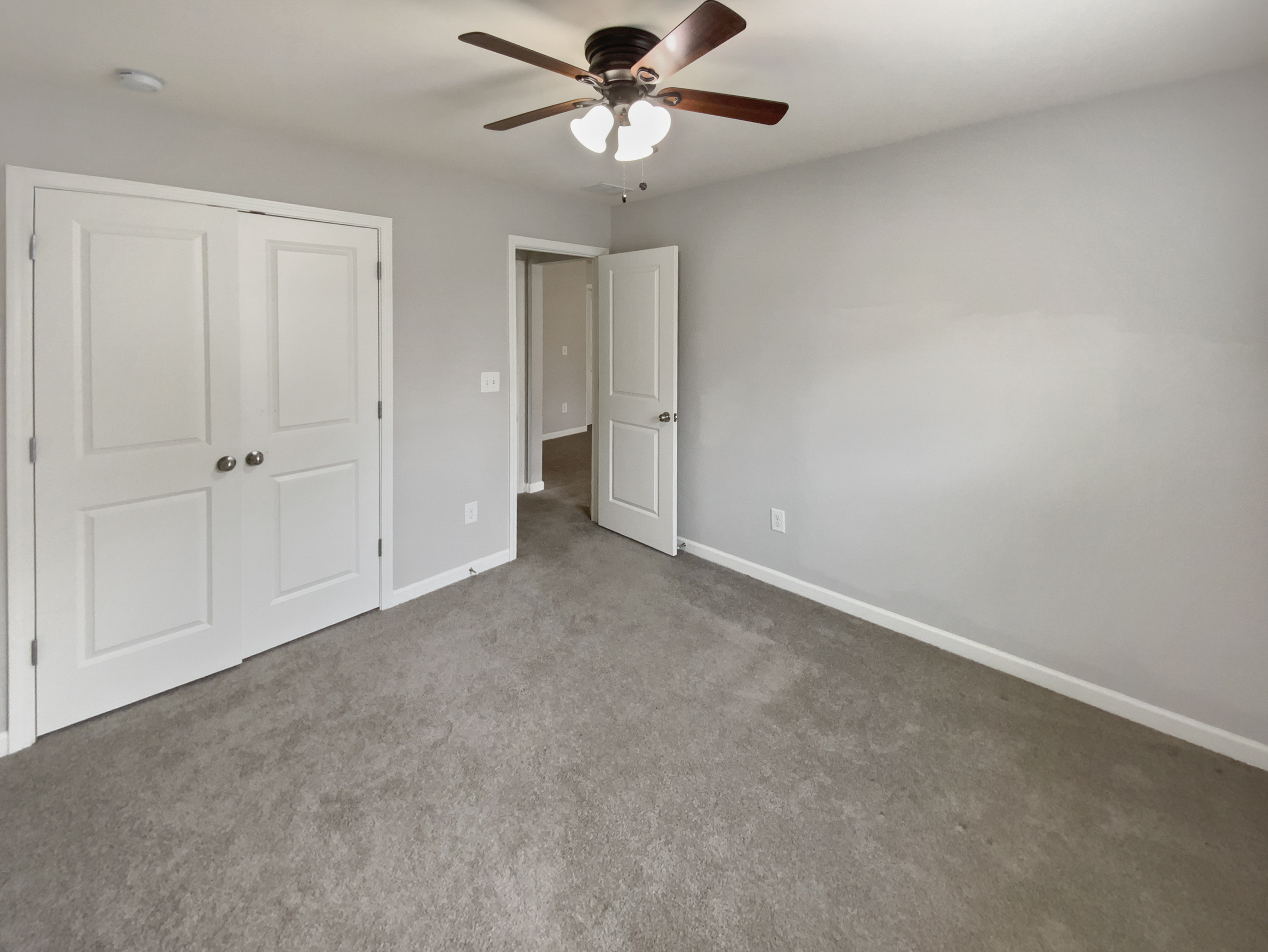Photo 20 of 26 of 12981 Dartmore Cir, Alpharetta, GA