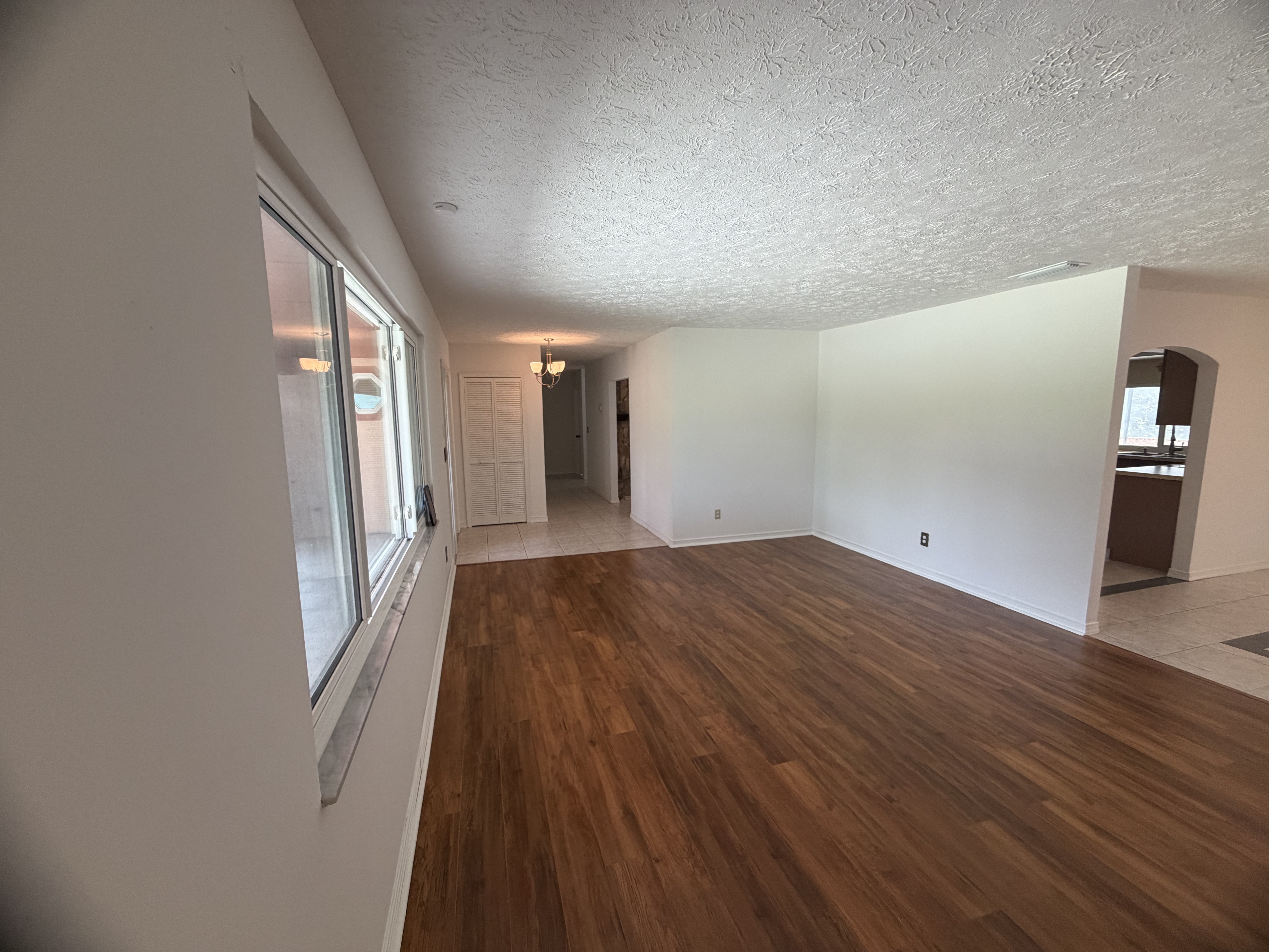 Photo 3 of 30 of 3123 SE Quanset Cir, Stuart, FL