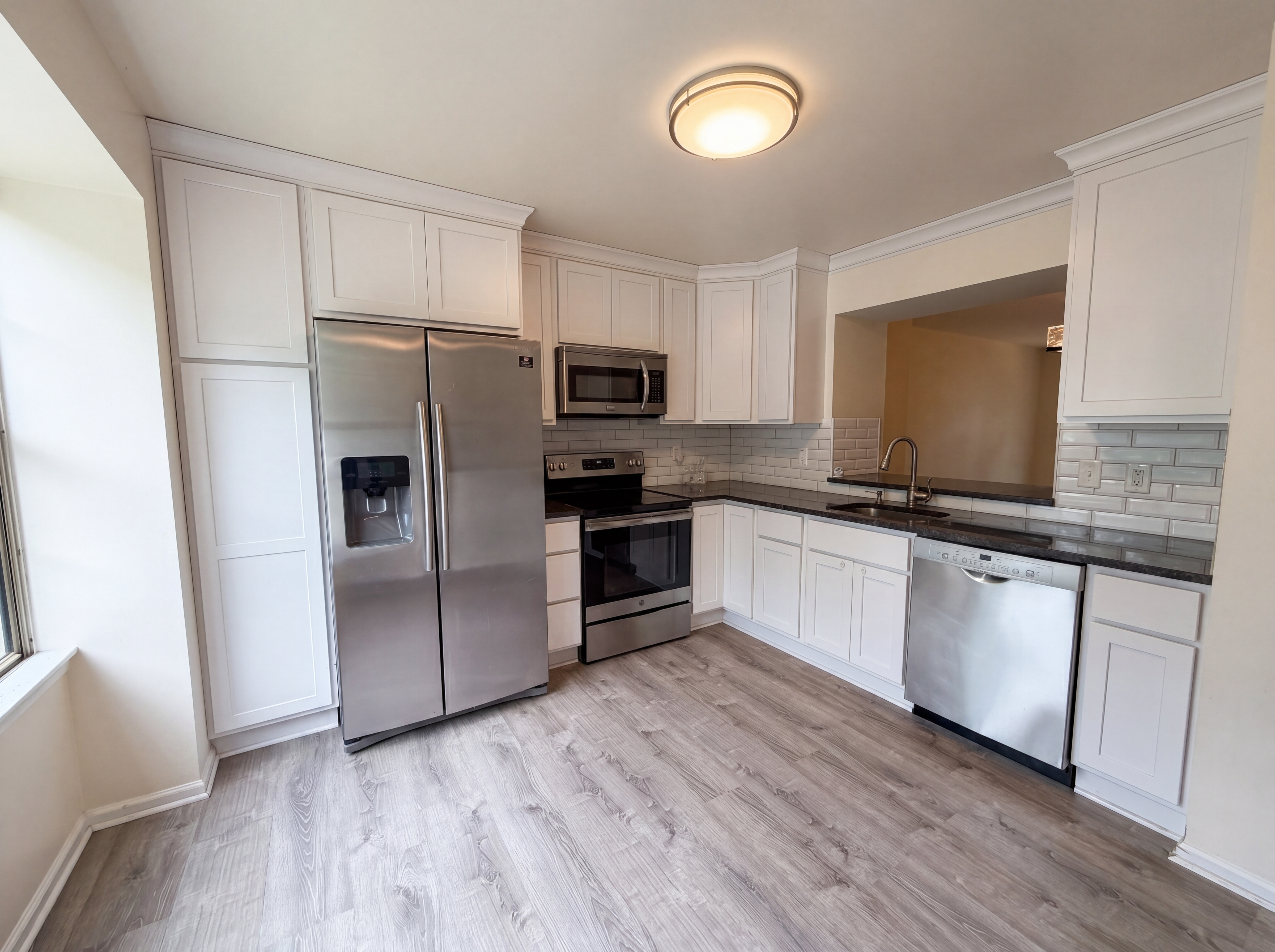 Photo 8 of 53 of 8641 Centerton Ln, Manassas, VA