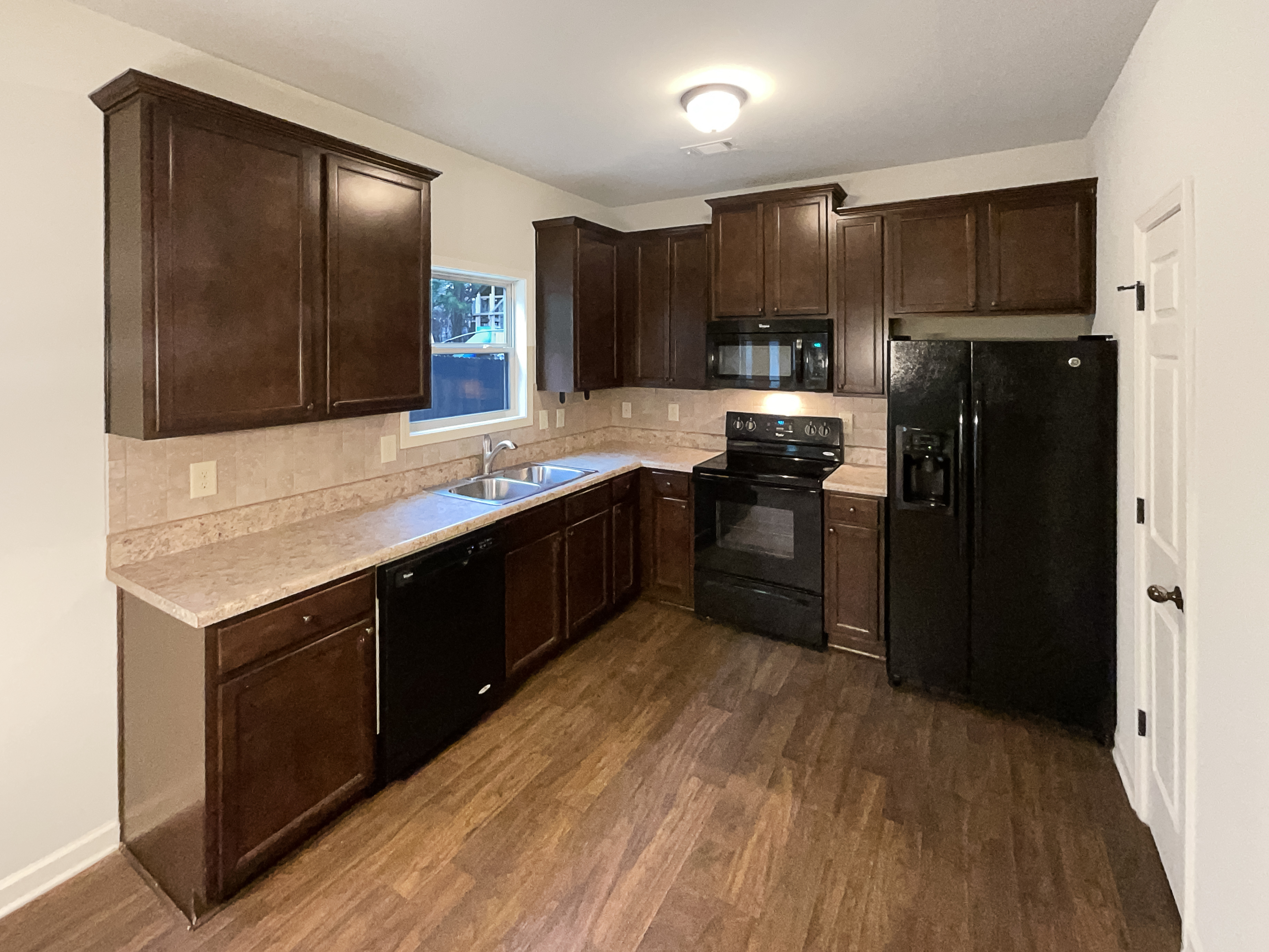 Photo 2 of 43 of 1036 Glenwyck Dr, Braselton, GA