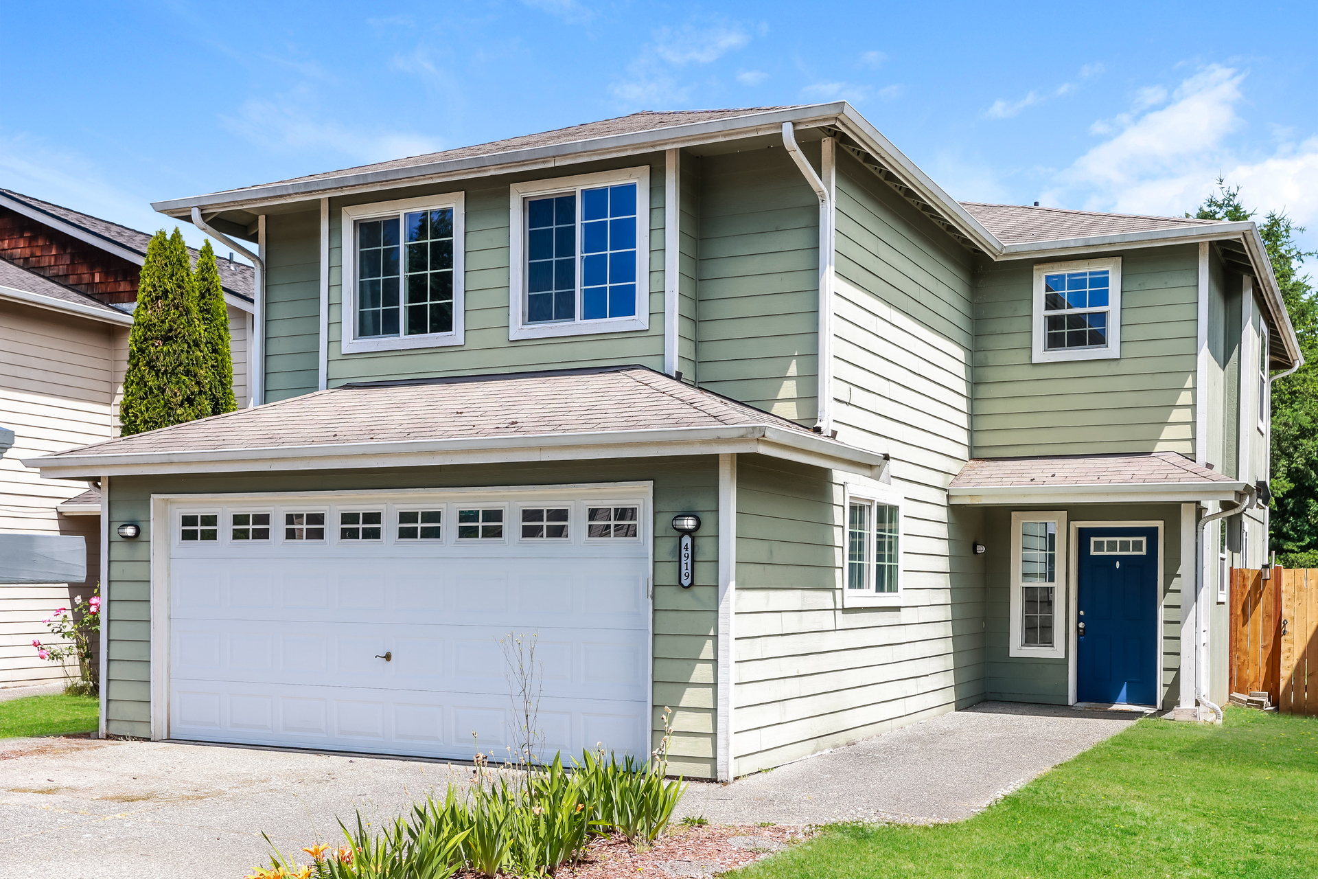 Photo 7 of 37 of 4919 106th St NE, Marysville, WA