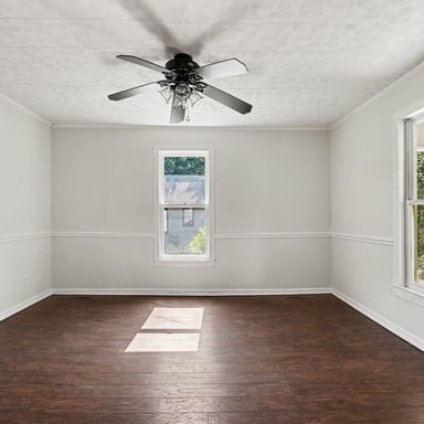 Property photo 3 of 1402 1st Avenue Pl NW