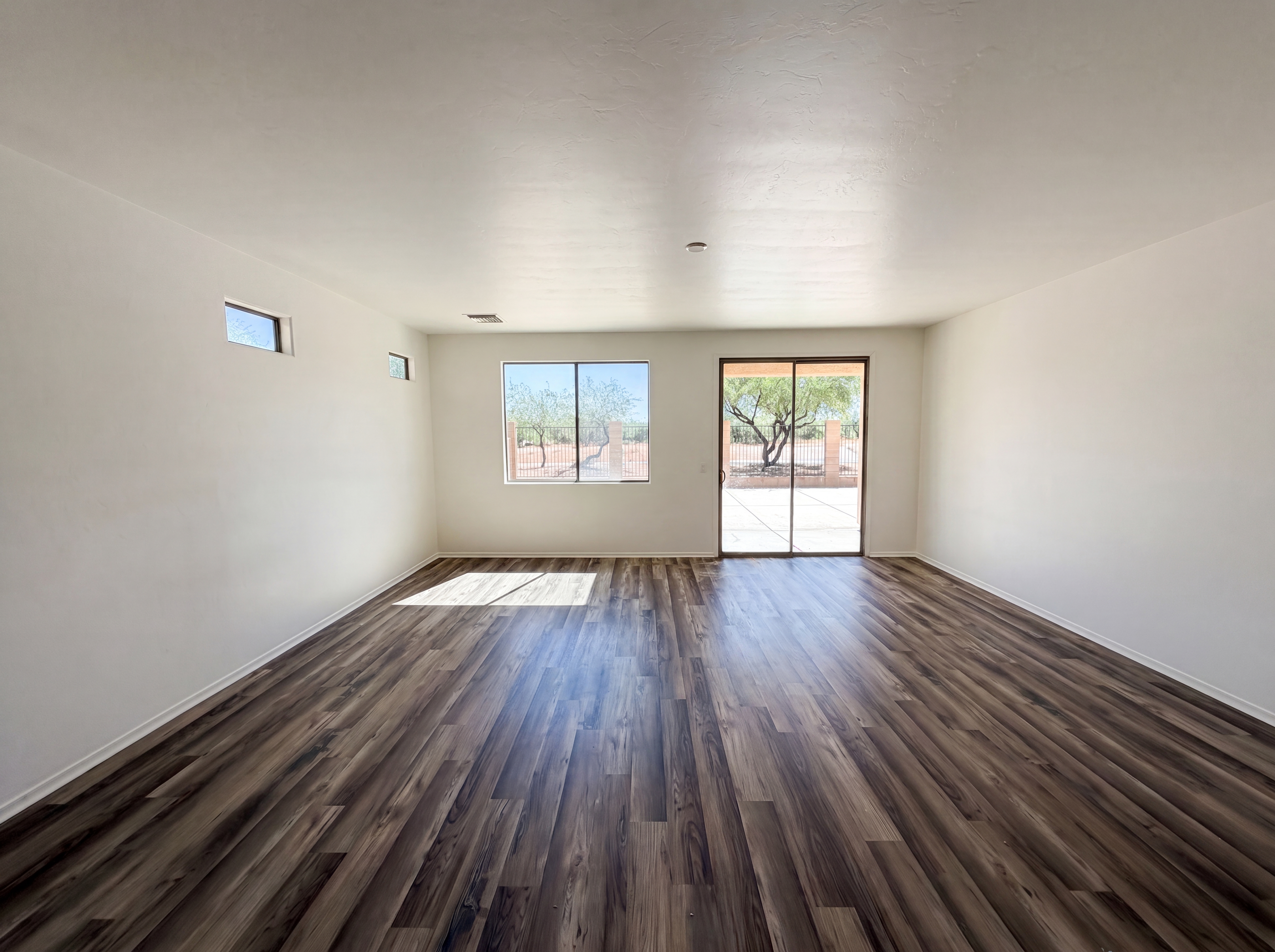 Photo 10 of 28 of 7143 S Valley Stream Dr, Tucson, AZ