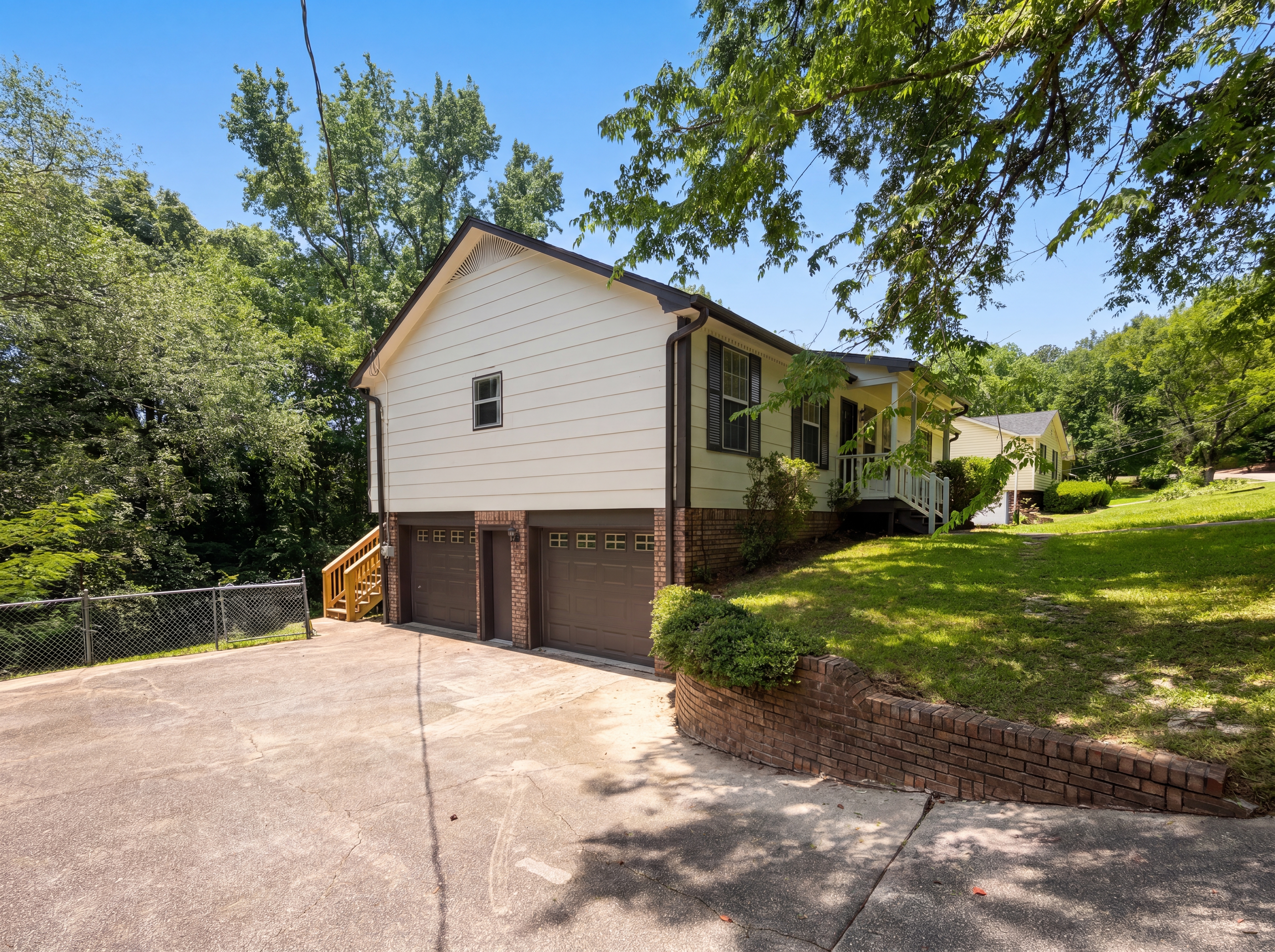 Photo 19 of 21 of 2813 Wood Dr NE, Center Point, AL