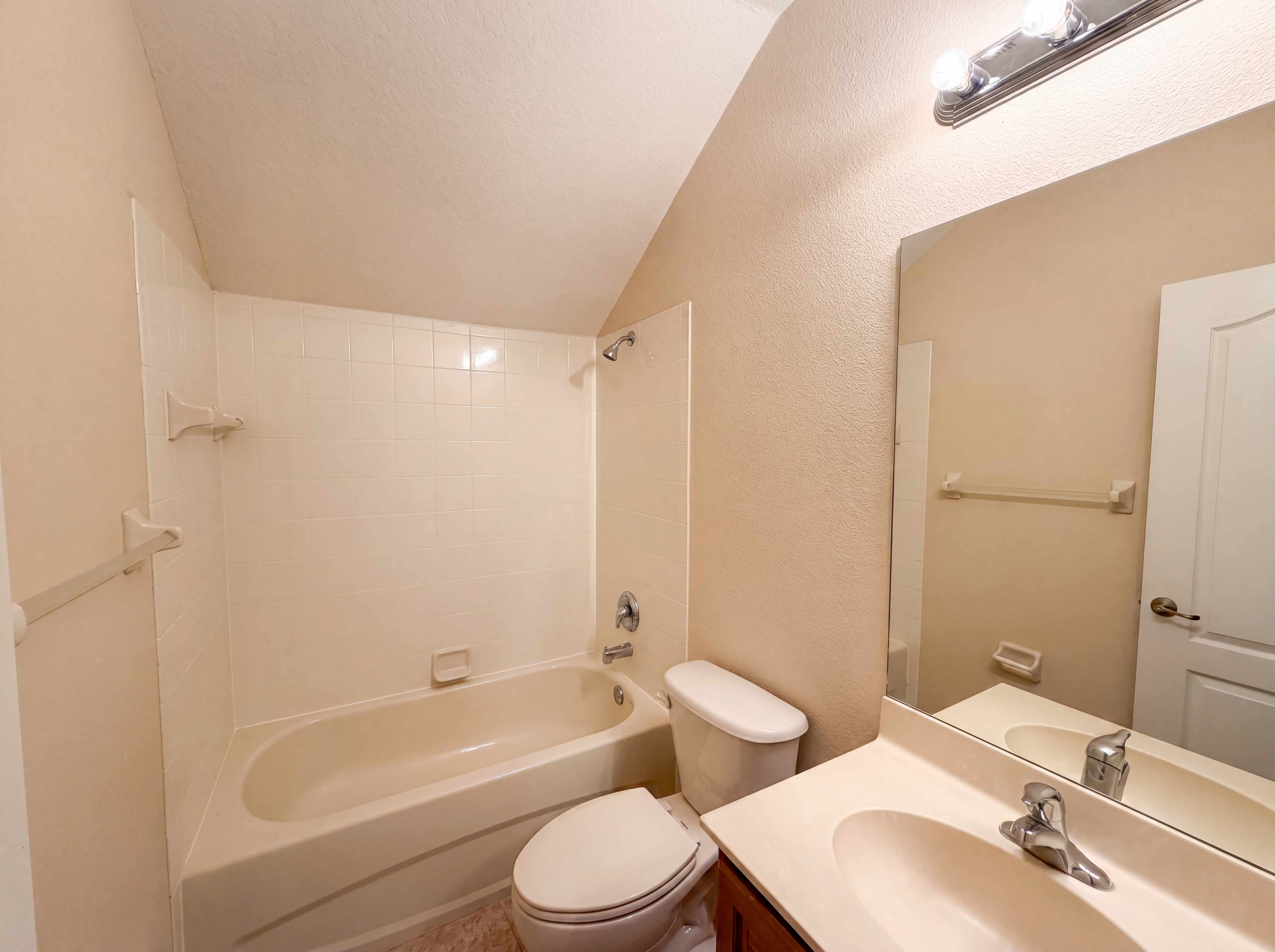Photo 20 of 28 of 457 Amethyst Ave, Auburndale, FL