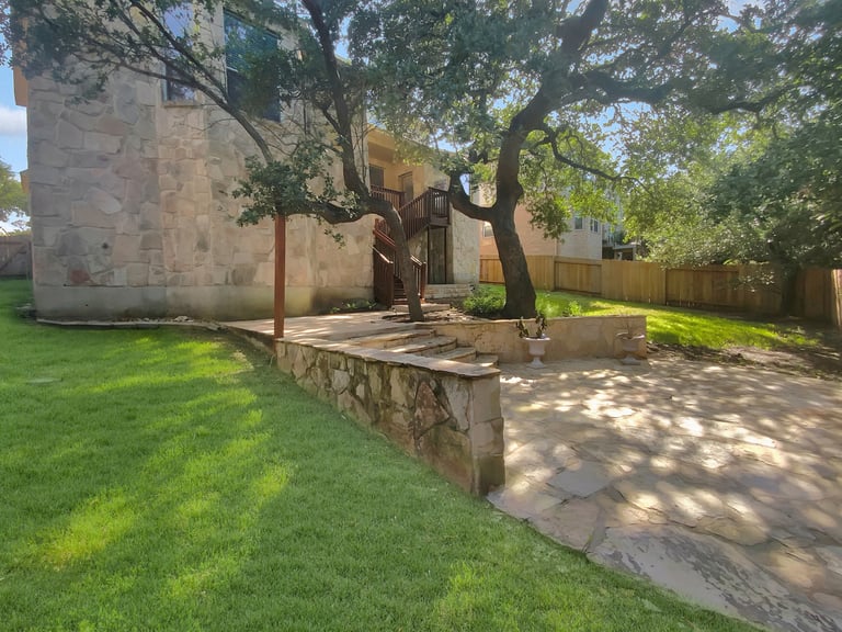 Photo 34 of 35 - 7900 Menler Dr, Austin, TX 78735