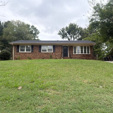 Property photo 1 of 1502 W Meadowview Rd